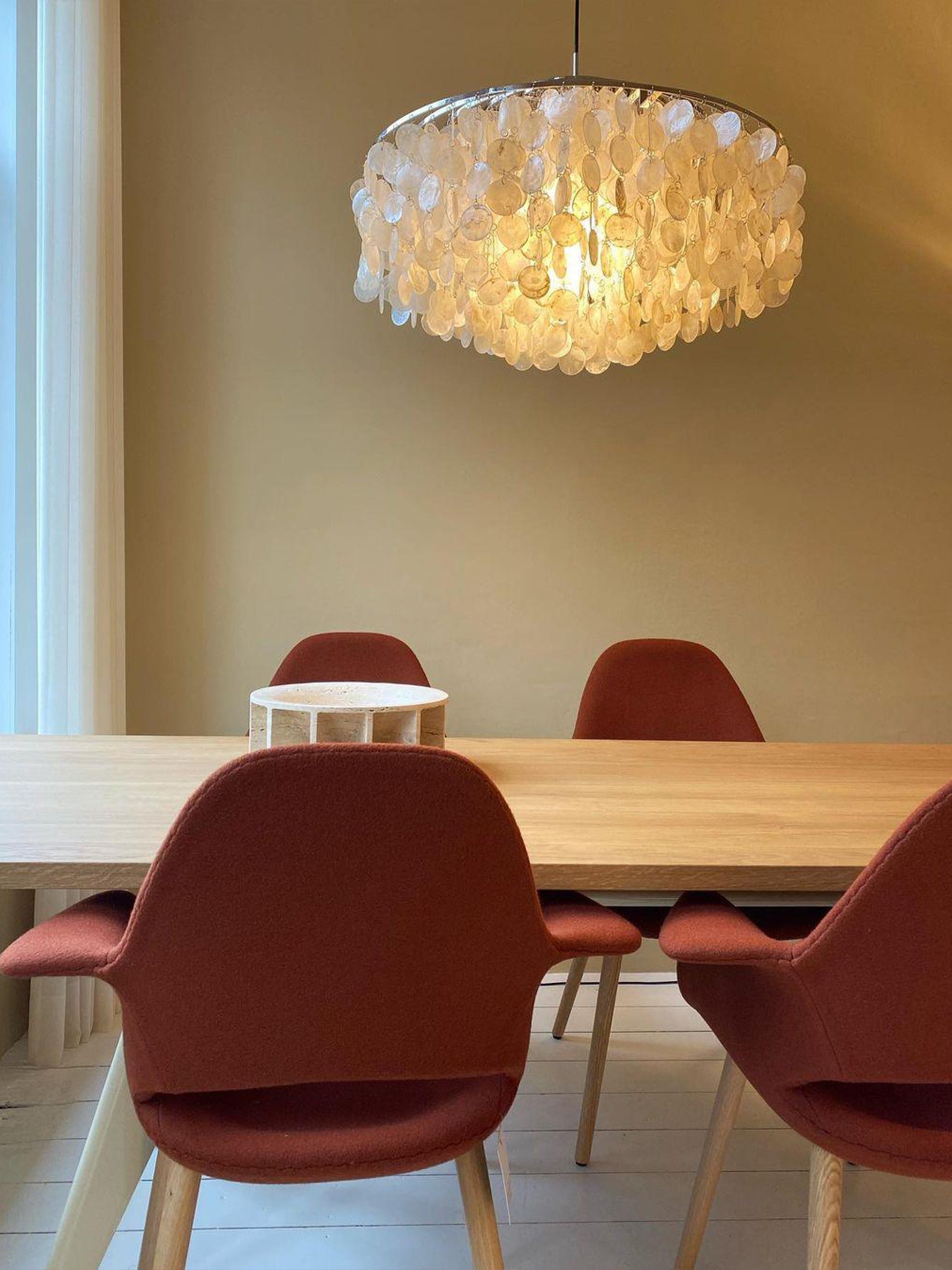 Round Shell Windbell Chandelier-elegalight