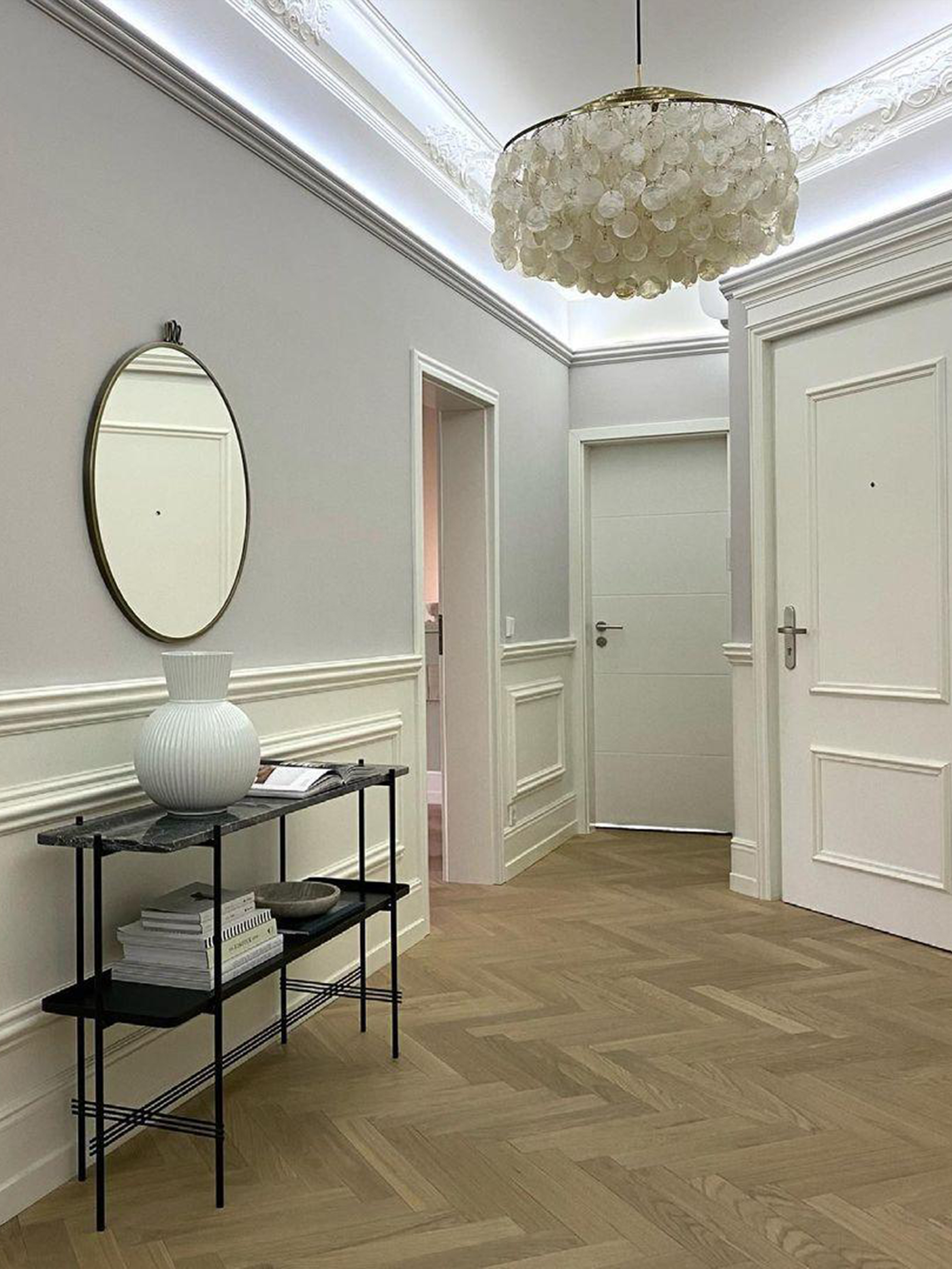 Round Shell Windbell Chandelier-elegalight