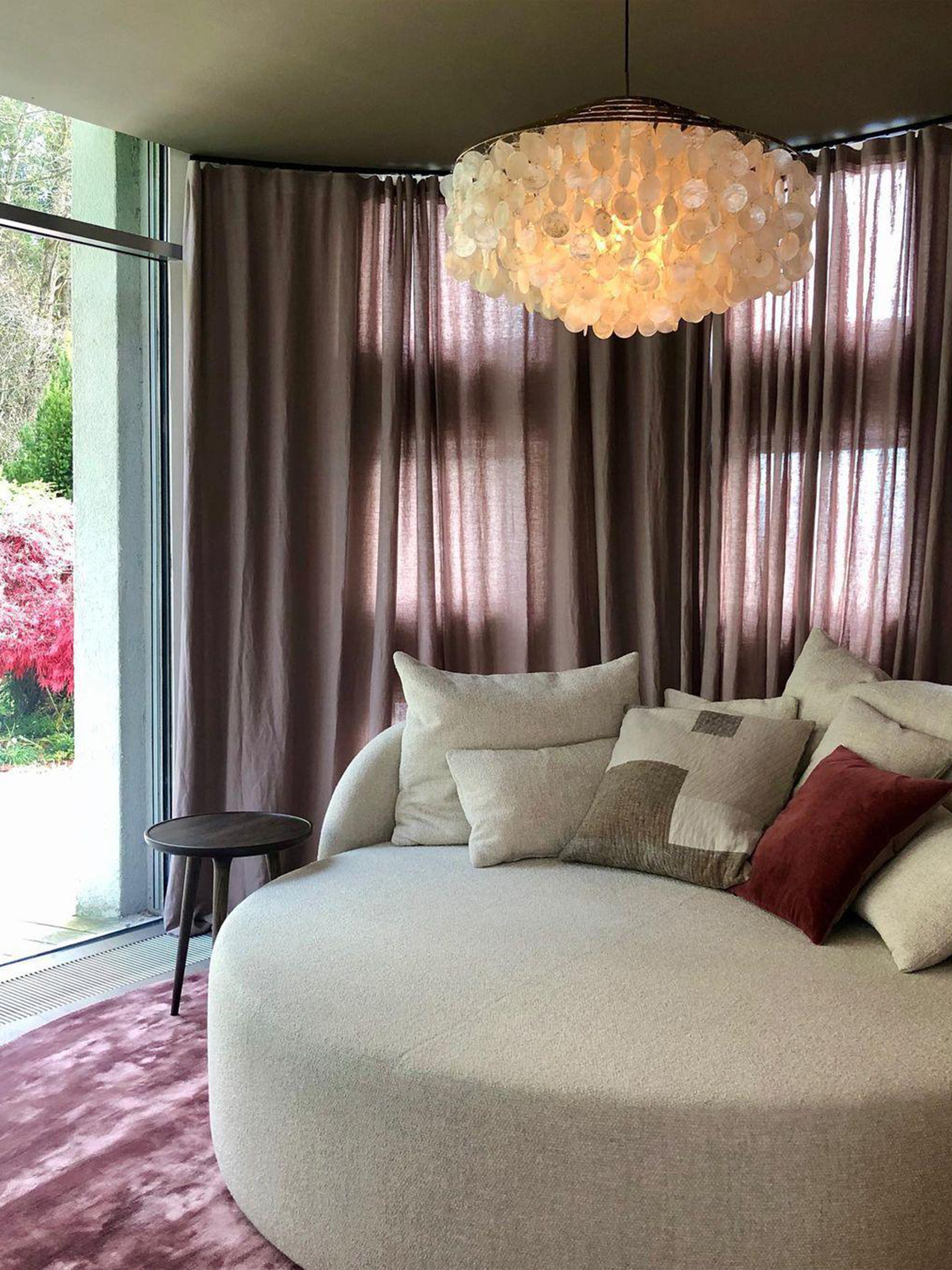 Round Shell Windbell Chandelier-elegalight