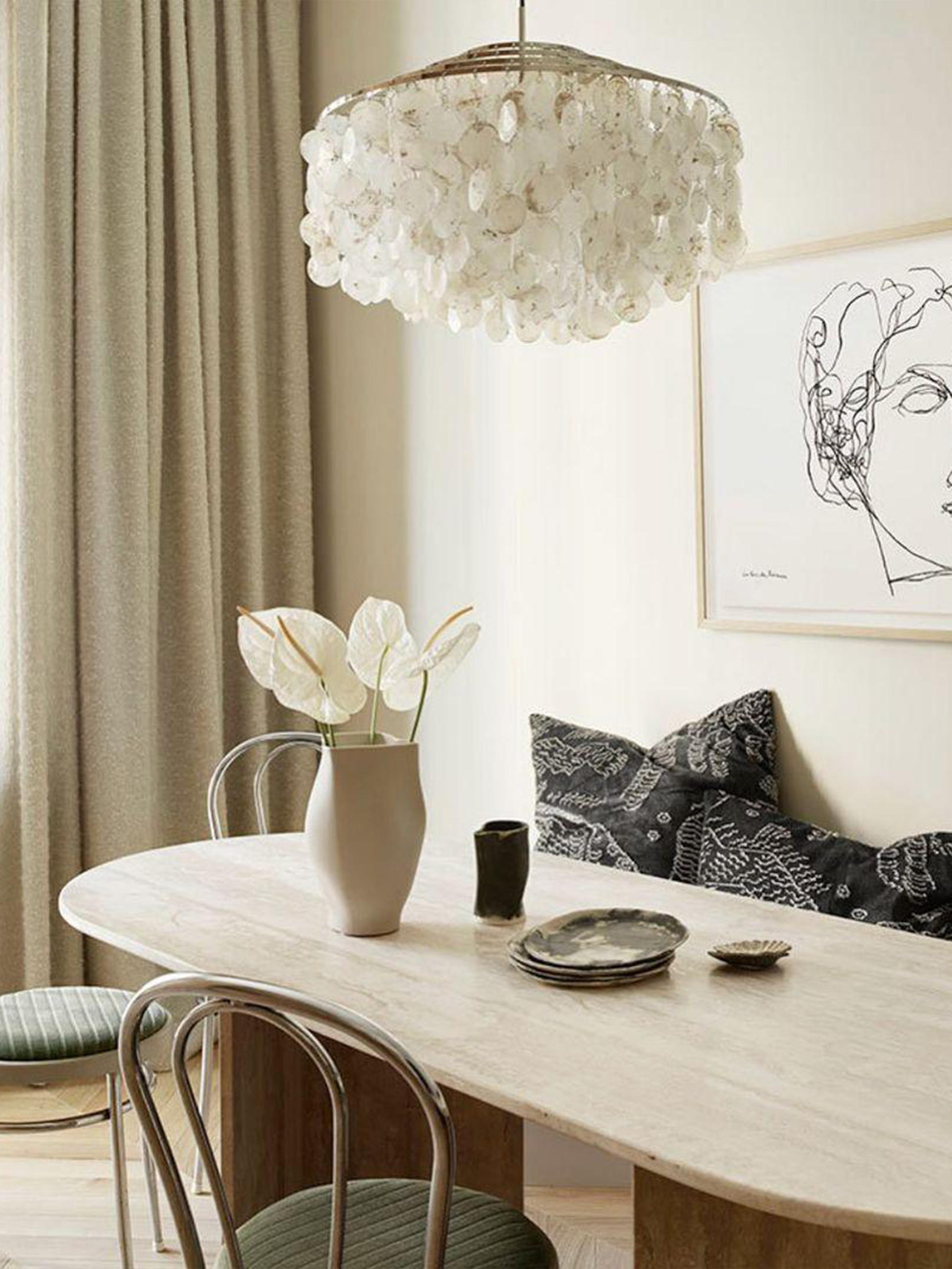 Round Shell Windbell Chandelier-elegalight