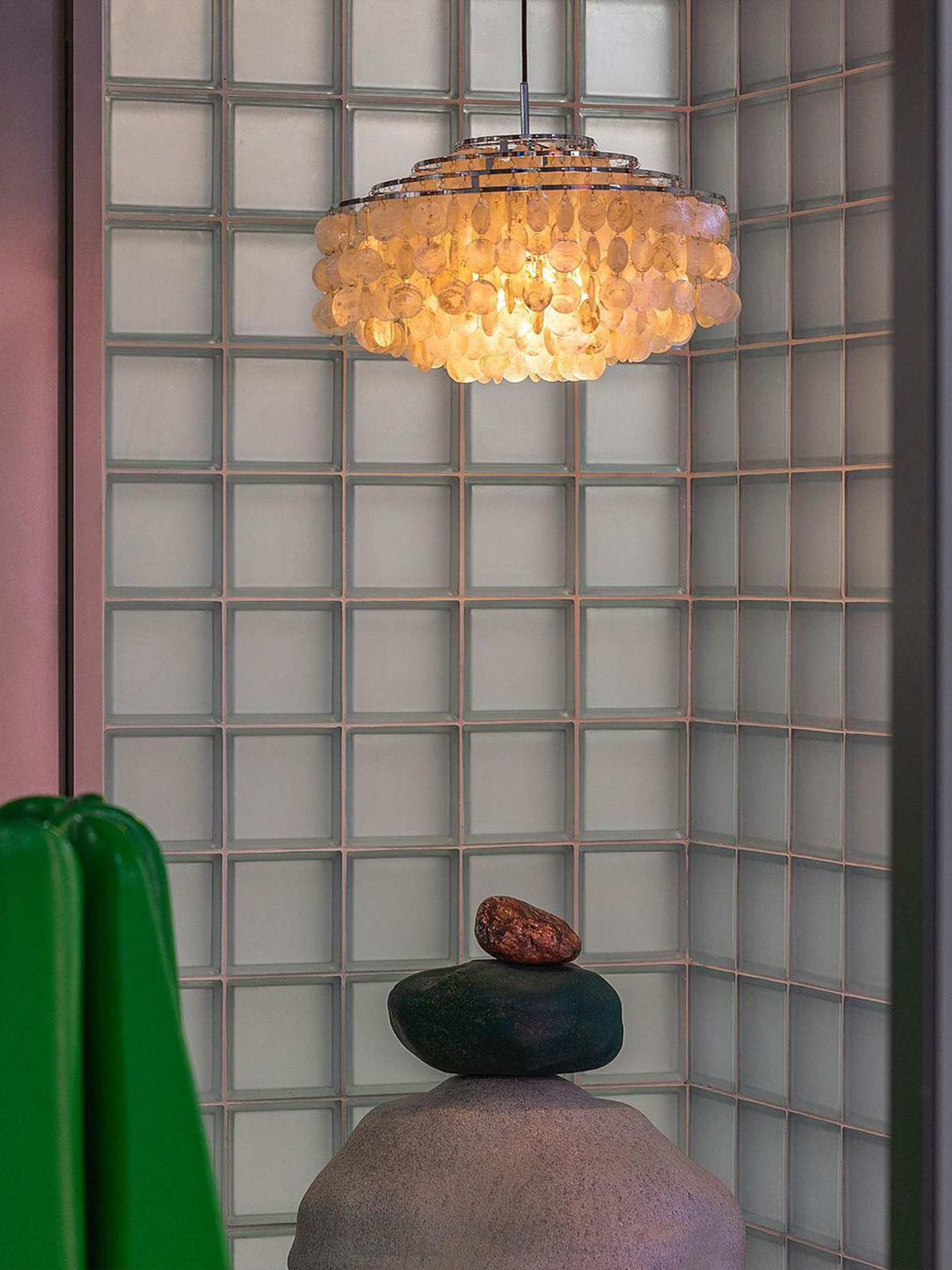 Round Shell Windbell Chandelier-elegalight