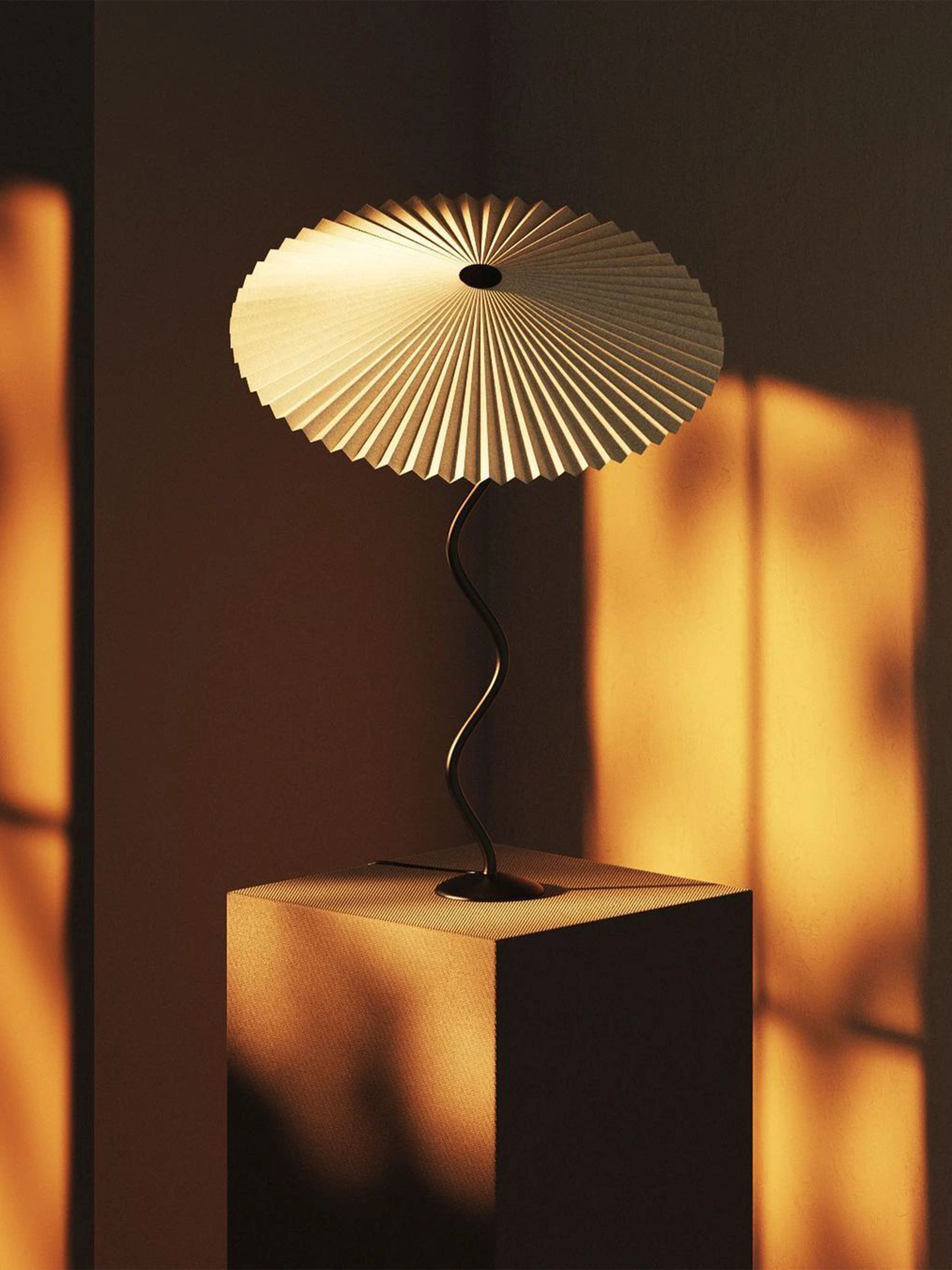Squiggle Origami Table Lamp-elegalight