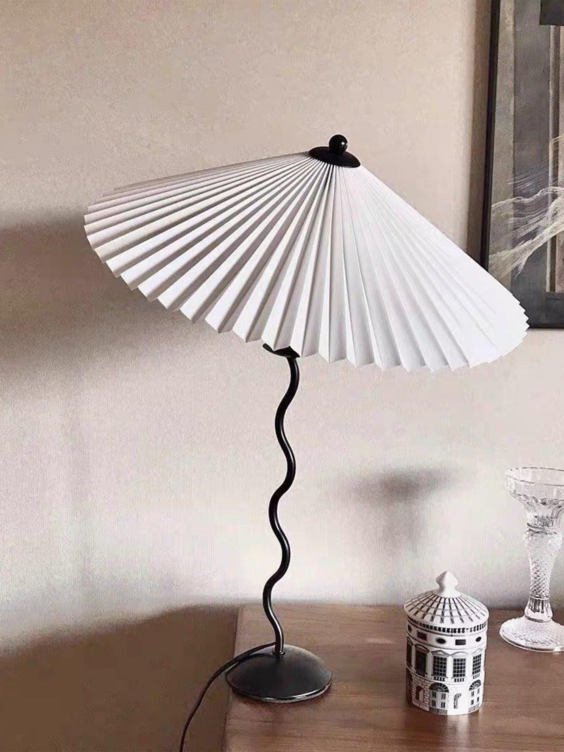 Squiggle Origami Table Lamp-elegalight