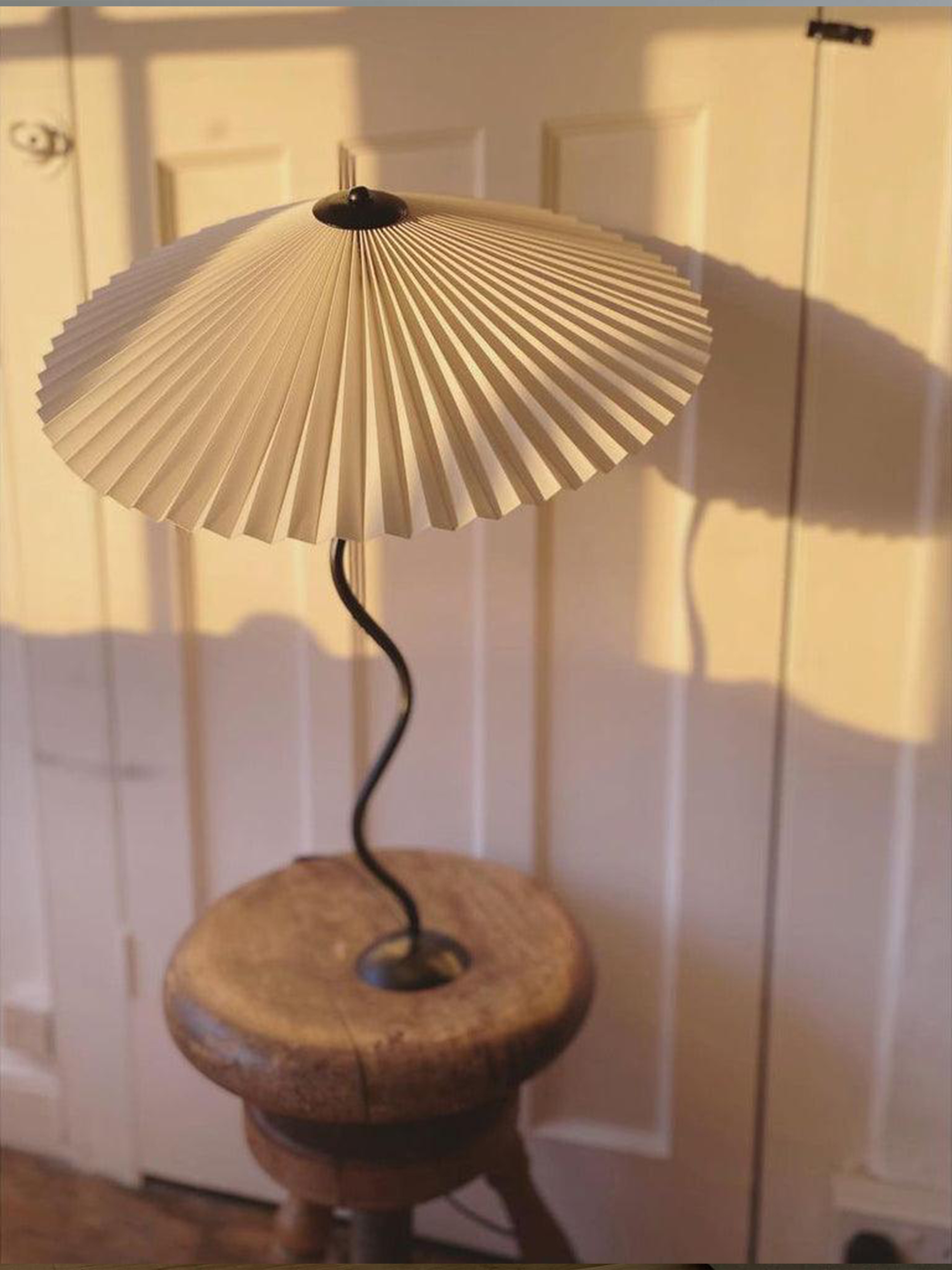 Squiggle Origami Table Lamp-elegalight