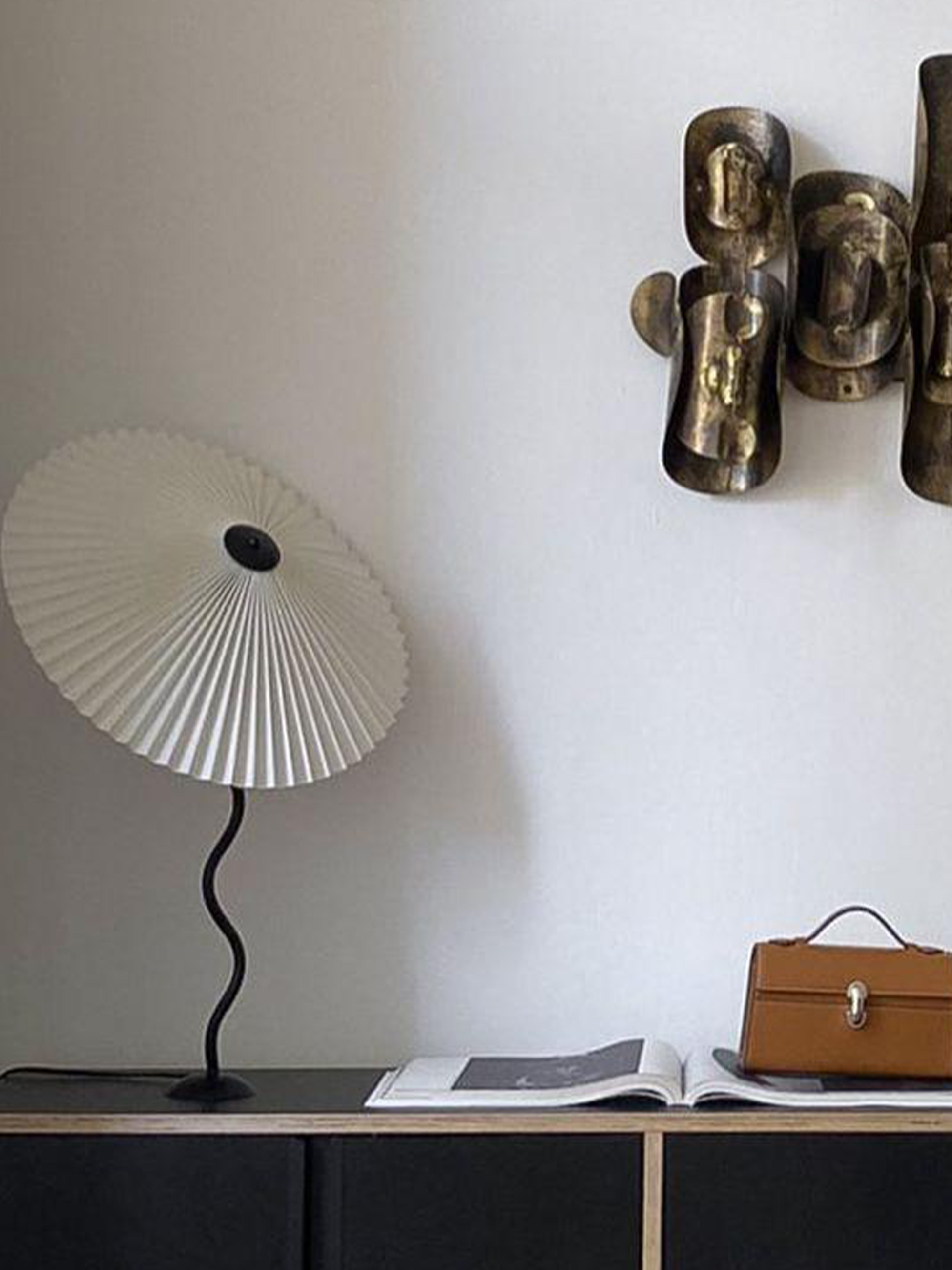 Squiggle Origami Table Lamp-elegalight