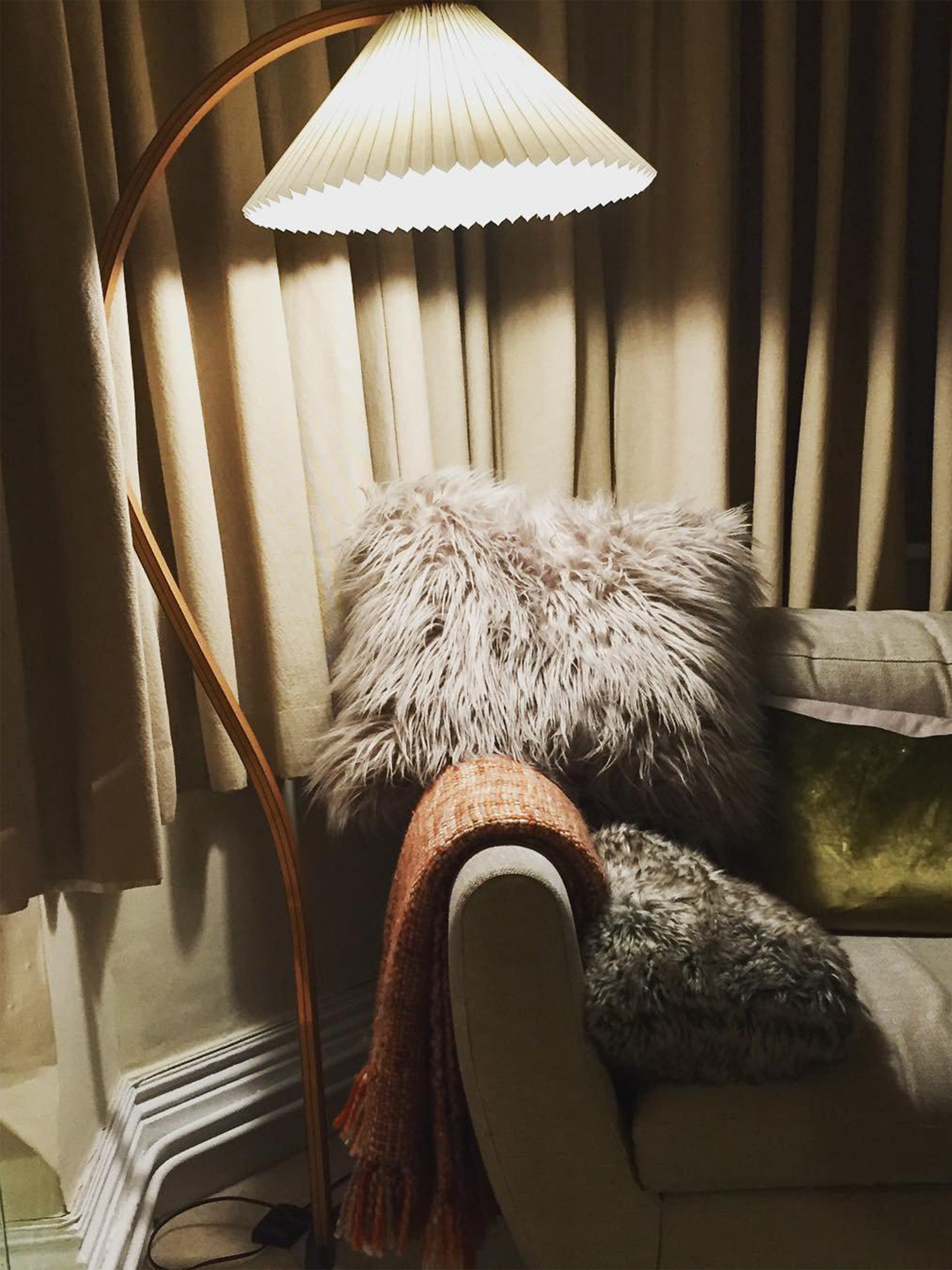 Caprani Timberline Floor Lamp-elegalight