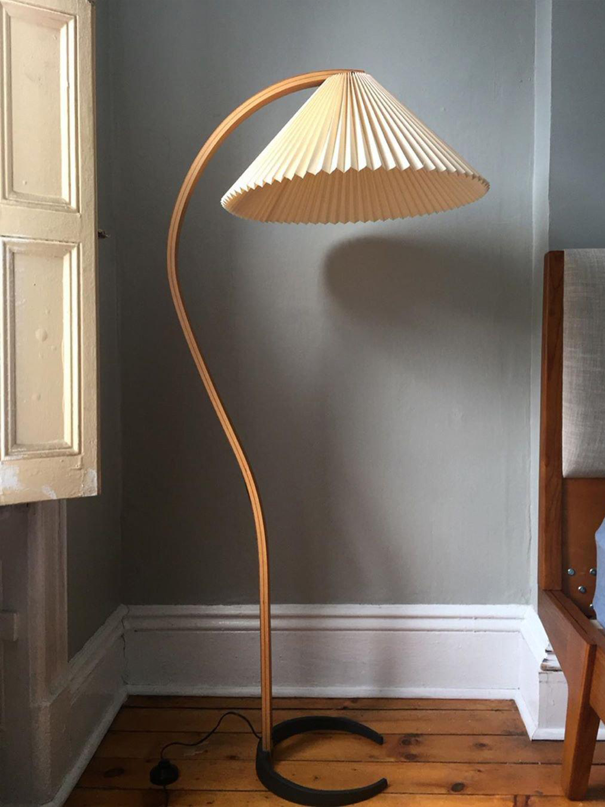 Caprani Timberline Floor Lamp-elegalight