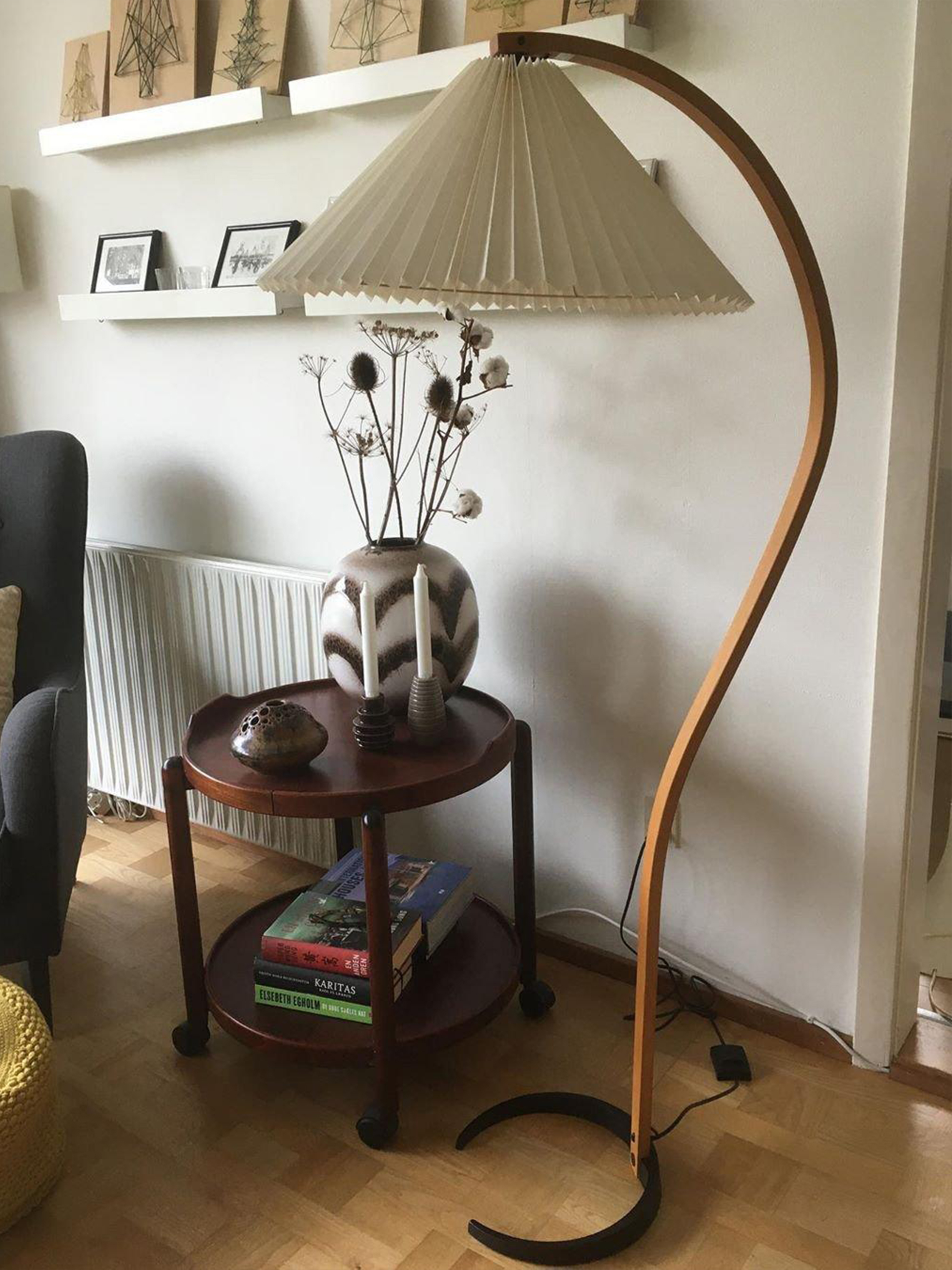 Caprani Timberline Floor Lamp-elegalight