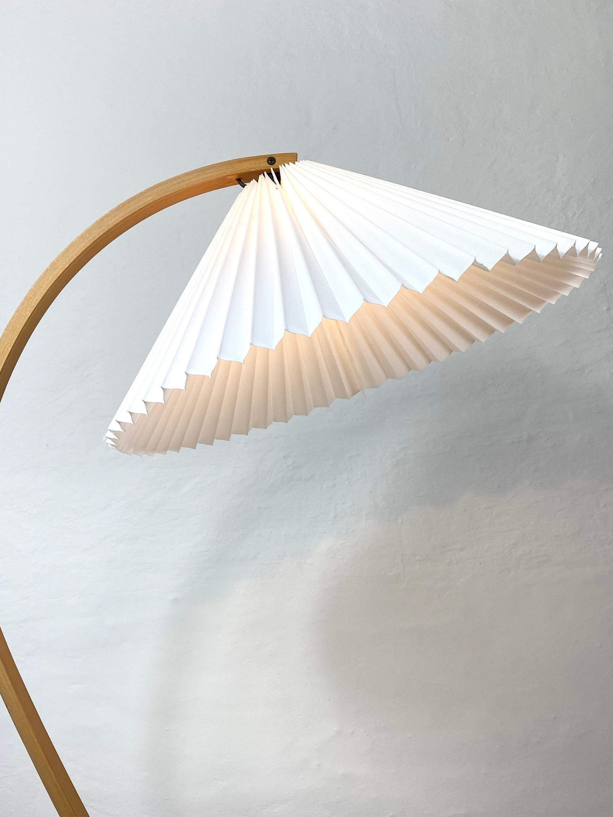 Caprani Timberline Floor Lamp-elegalight