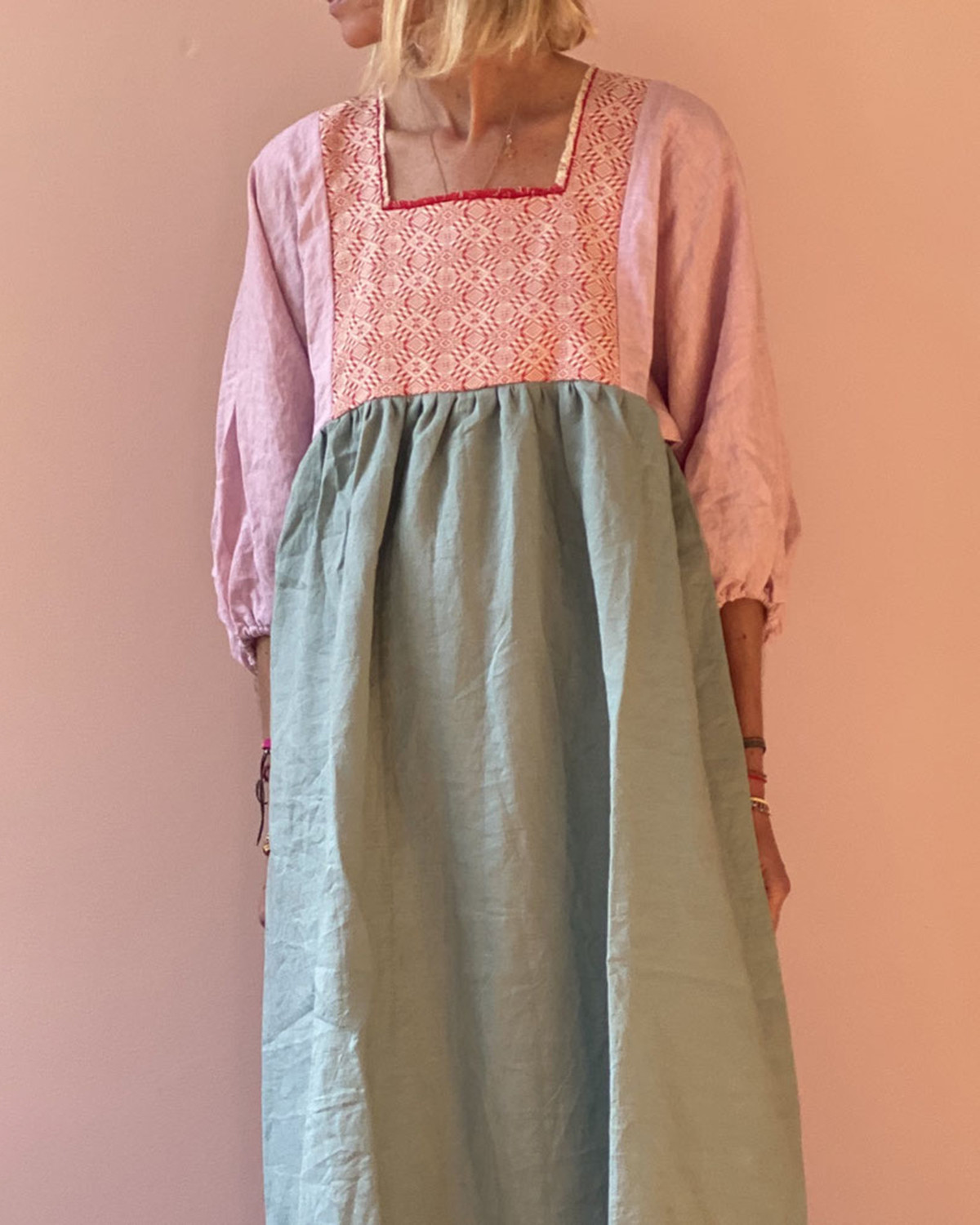 Resort-style panelled linen 54df