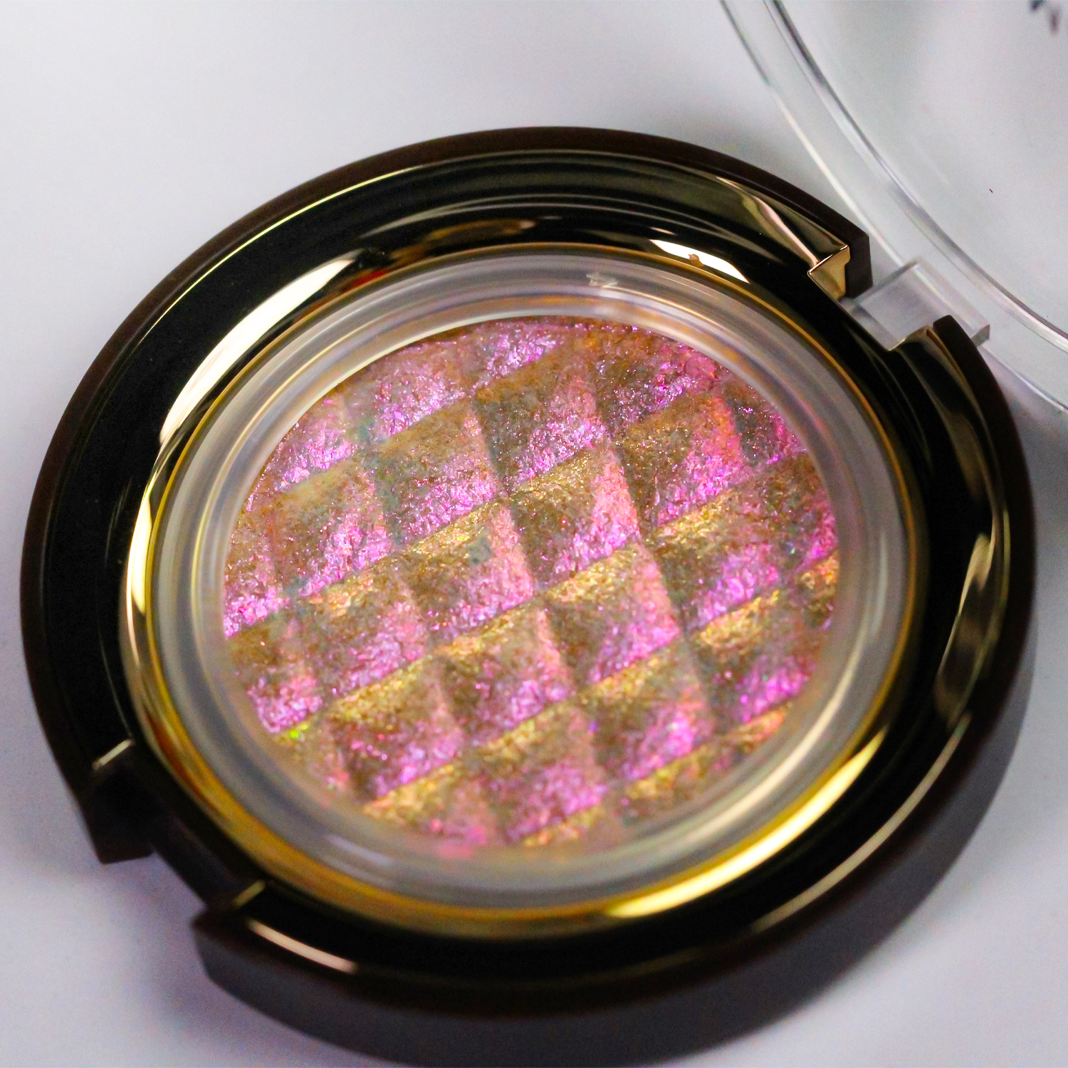 Shiny Eyeshadow Highlighter Make Up Contour Long-lasting Bright Cosmet