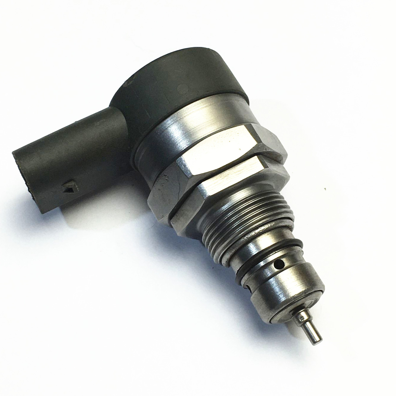 Bosch 0281002949 Pressure Regulator