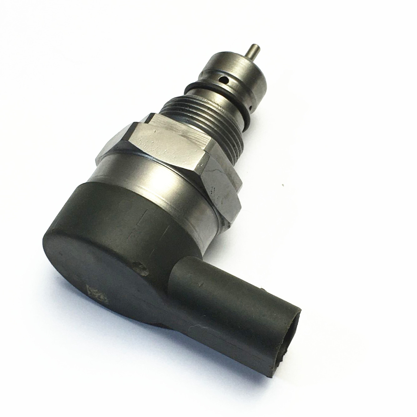 Bosch 0281002949 Pressure Regulator