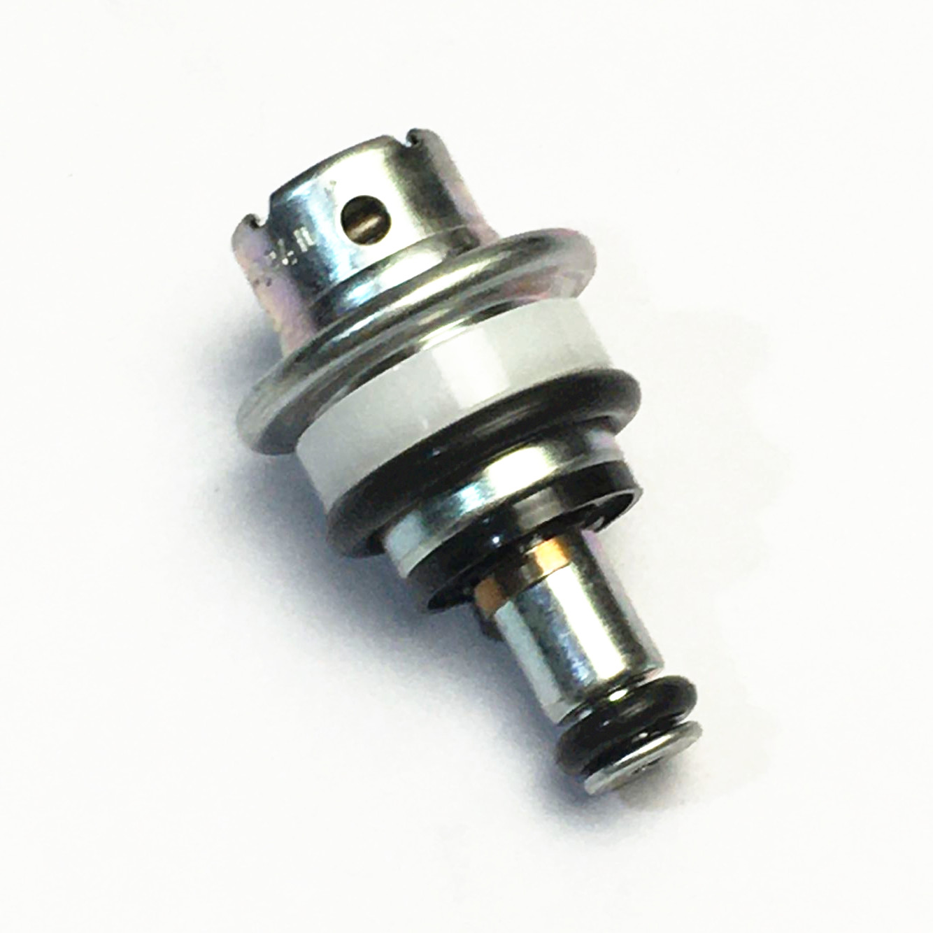 TOYOTA 23280-21010 Fuel Injection Pressure Regulator