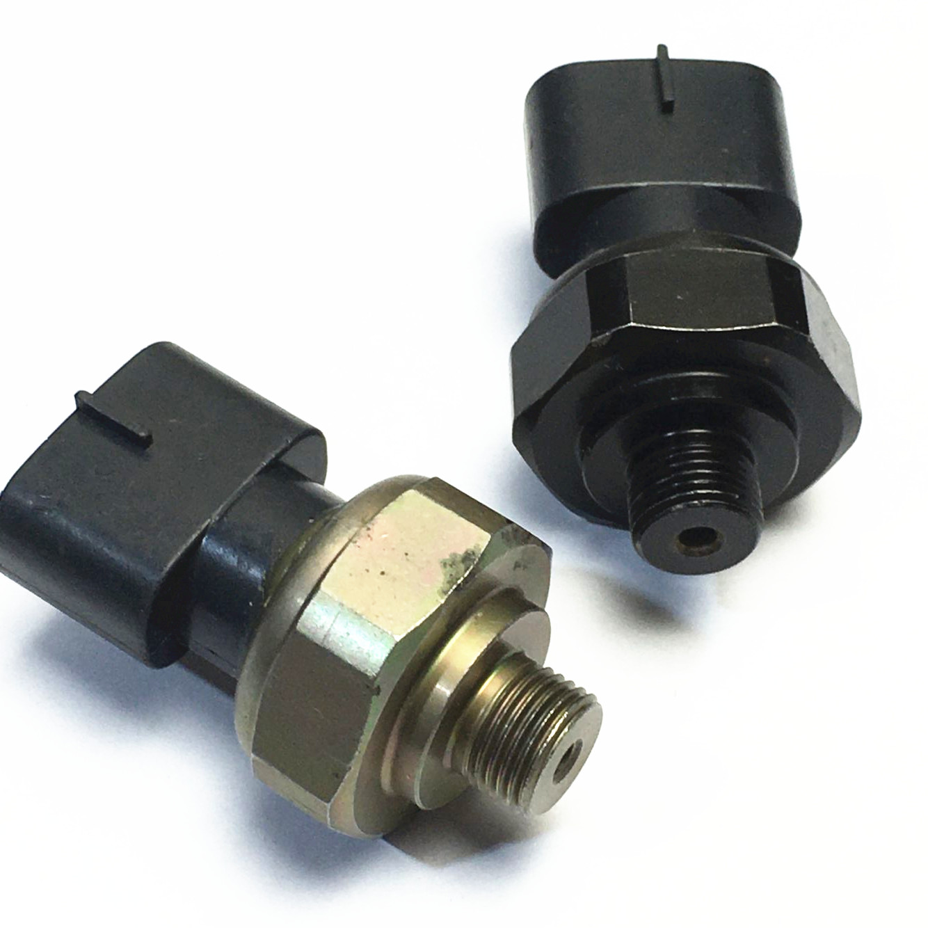 Oil Pressure Switch 499000-7141 8871933020 for Toyota Camry Corolla