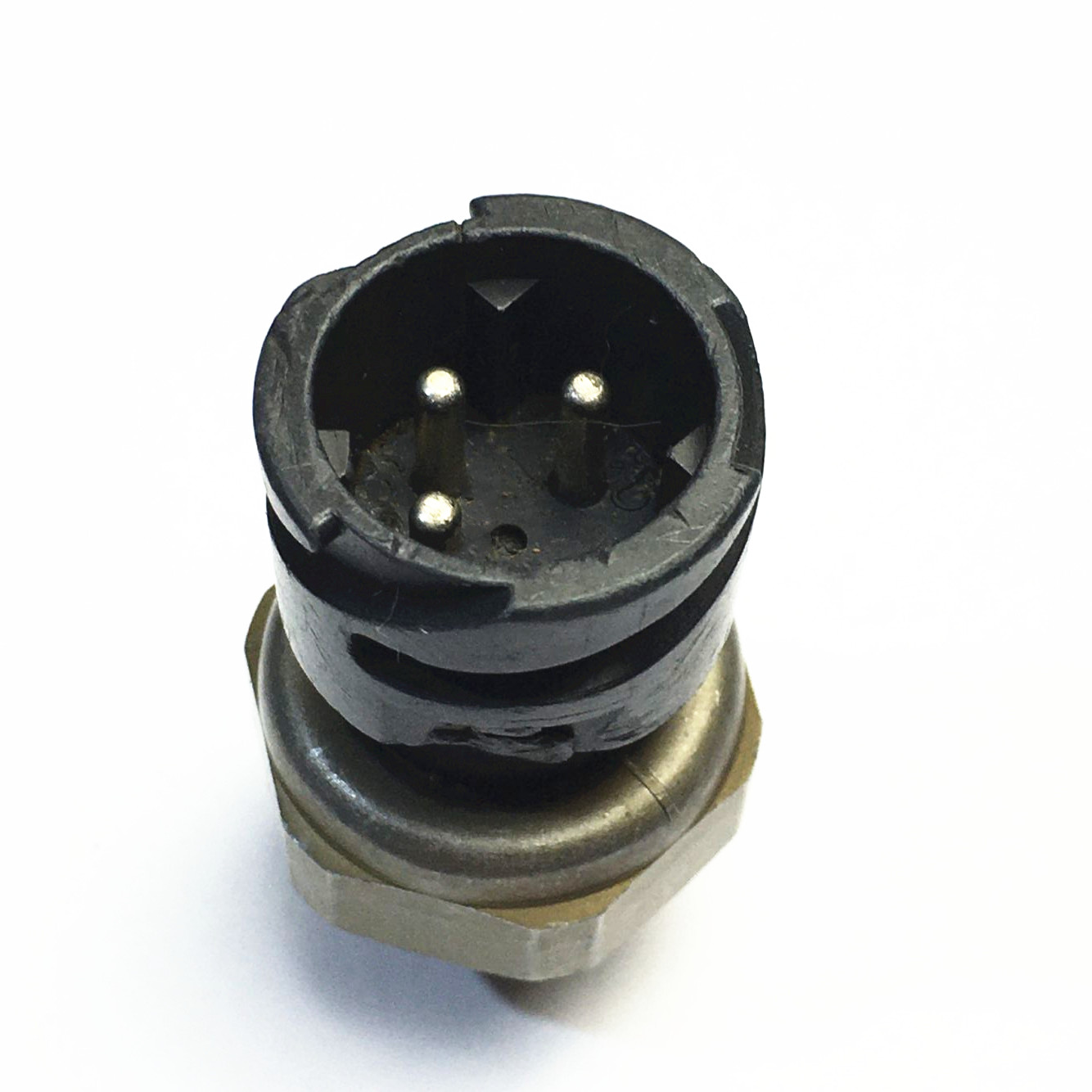 Truck Oil Pressure Sensor 0484205006 1362168 3173630 5010143084 81274210202 Engine Pressure Sensor for Man