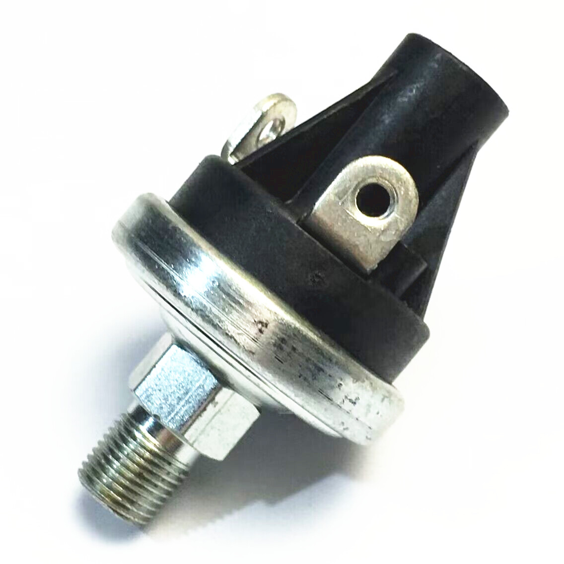 Hydraulic Charge Pressure Switch 6671062 for Bobcat Loader 742 743 753 843