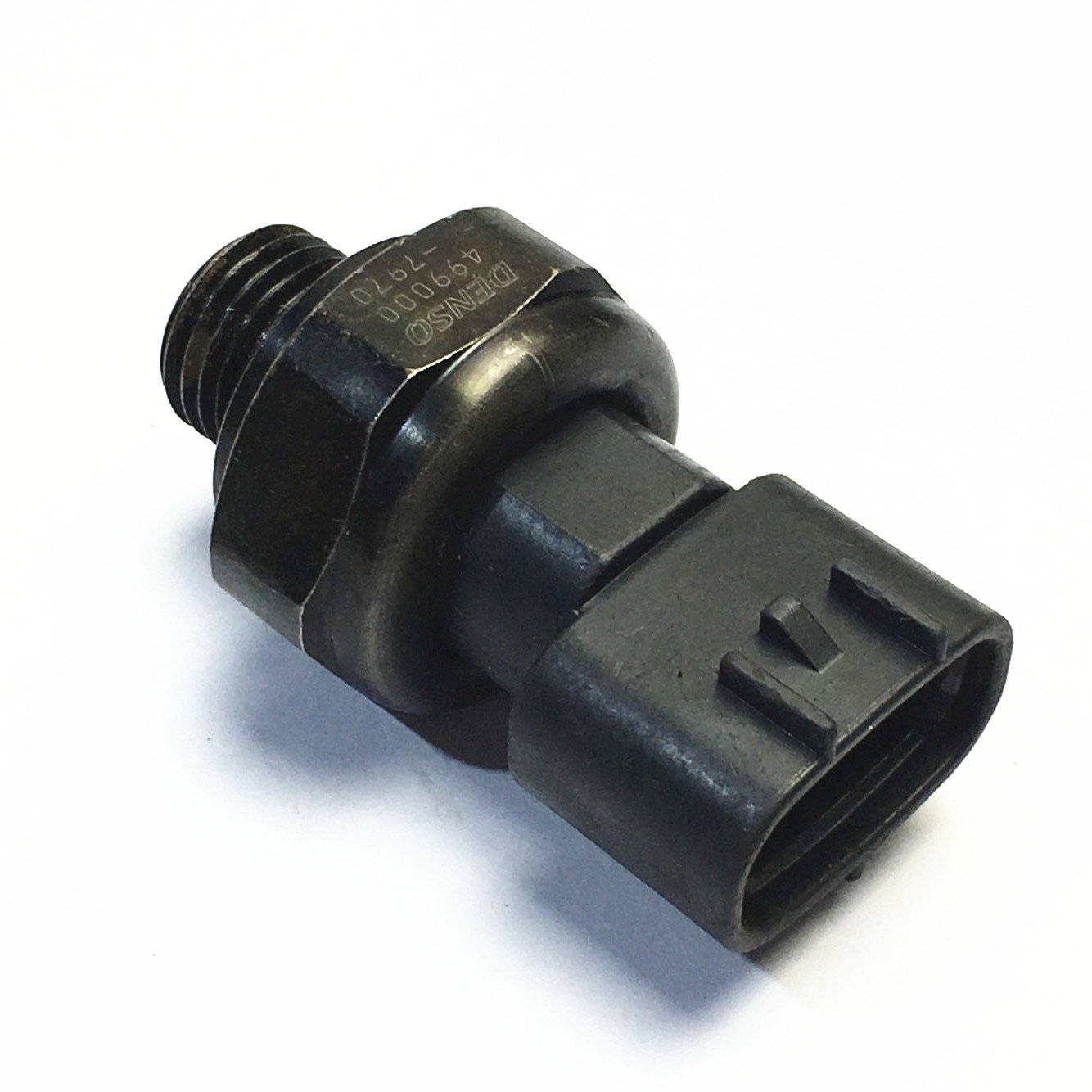 Air Conditioning Pressure Sensor Sensor 499000-7970 For Lexus IS250 IS220