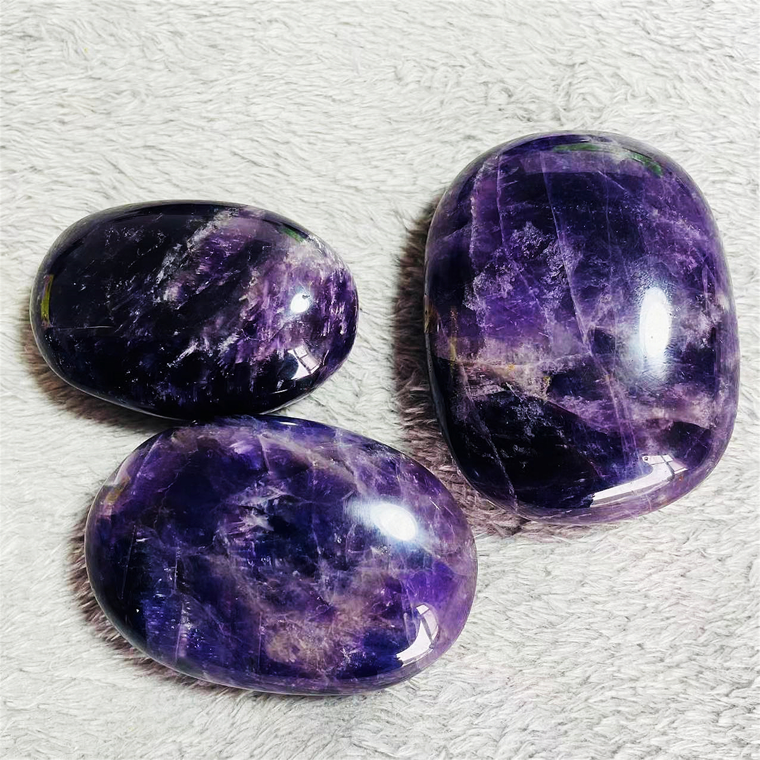 Dream Amethyst Palm 1KG