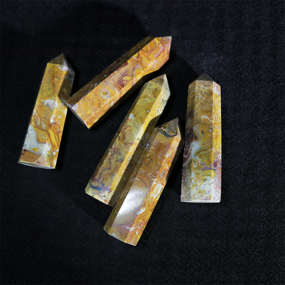 Crazy lace agate tower