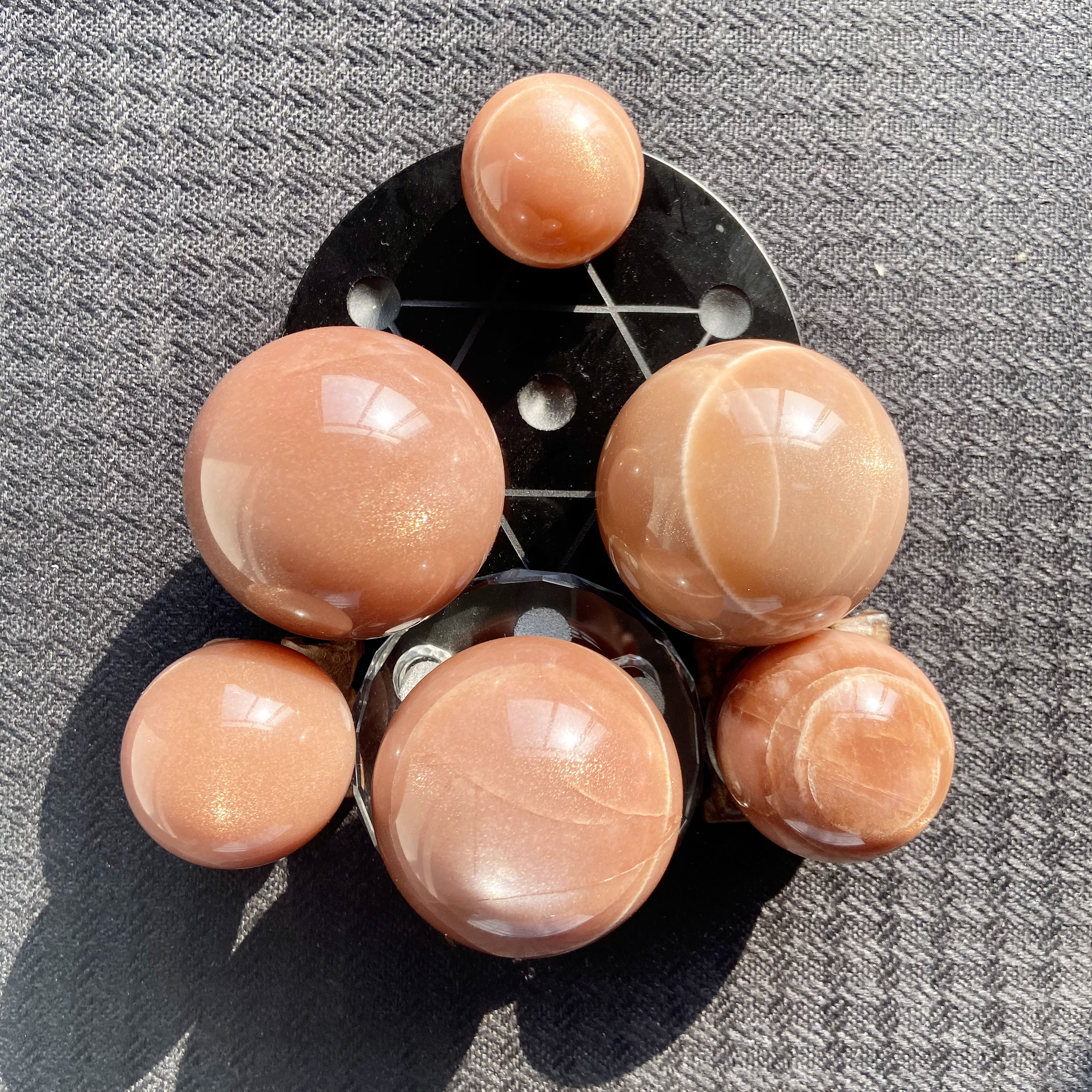 Sunstone Stone Sphere 1KG