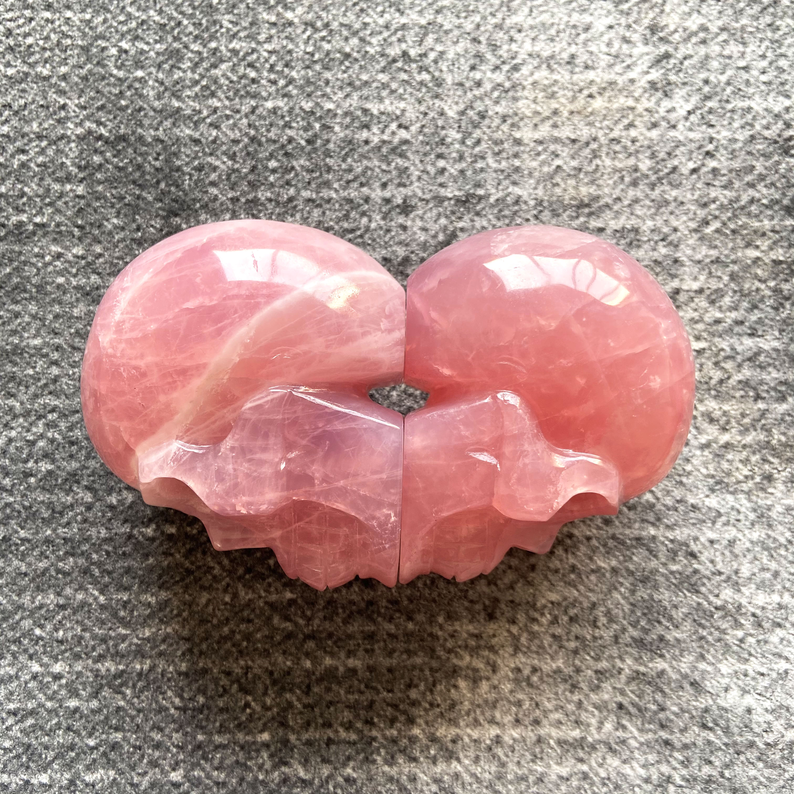 Rose Quartz Skull 1KG