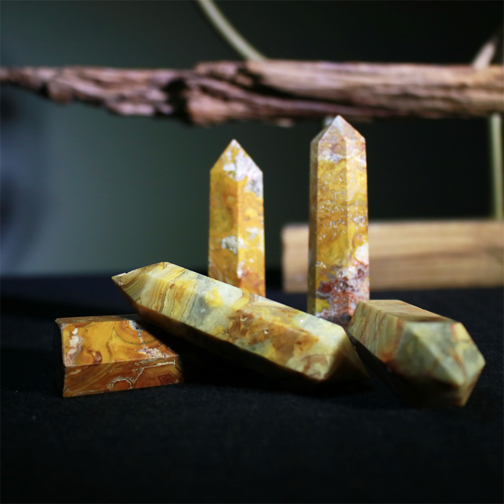 Crazy lace agate tower