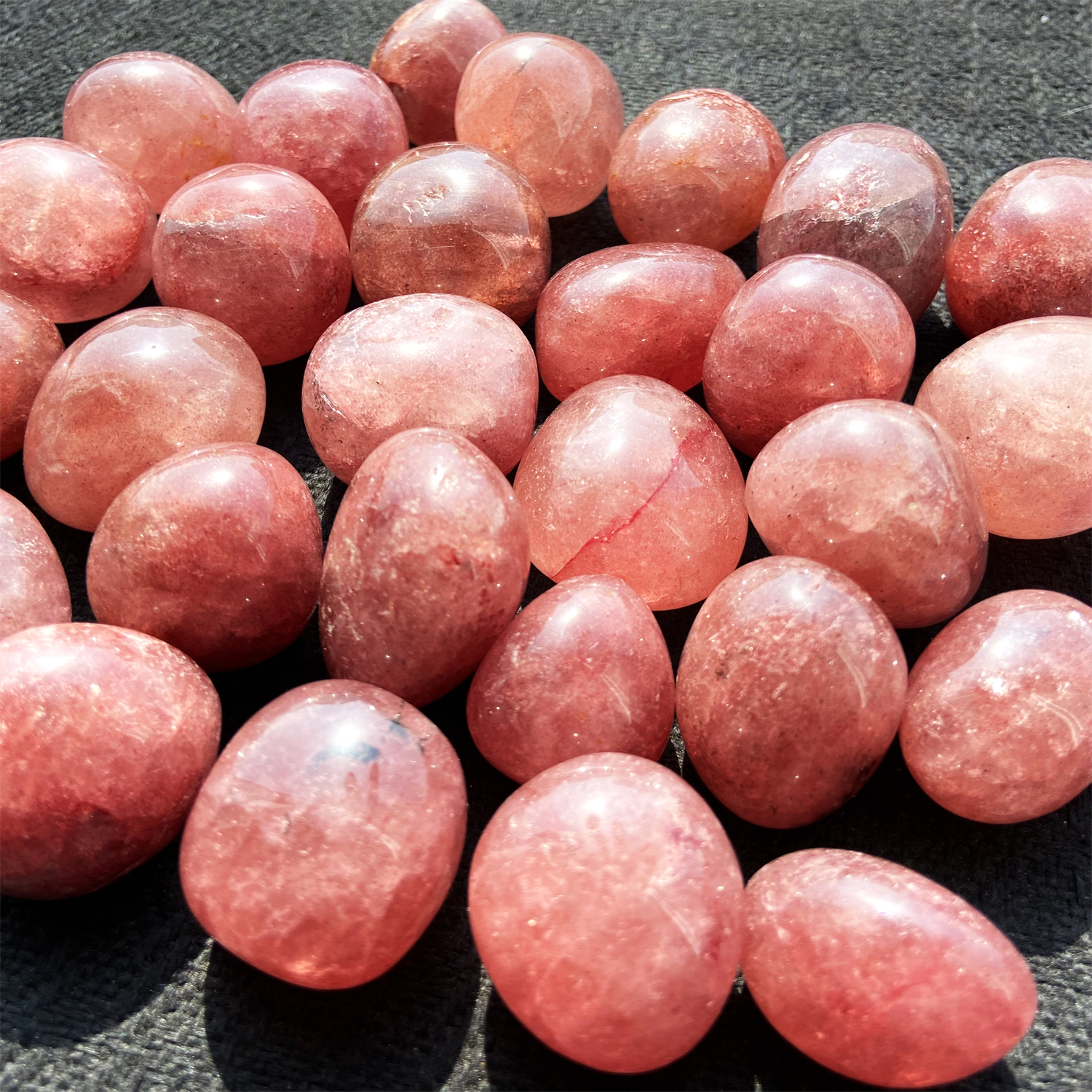 Strawberry Quartz Tumble 1KG