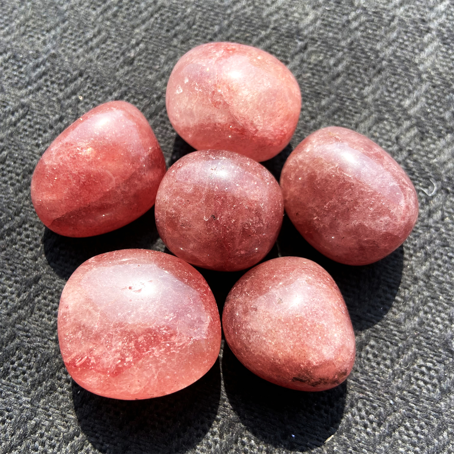 Strawberry Quartz Tumble 1KG