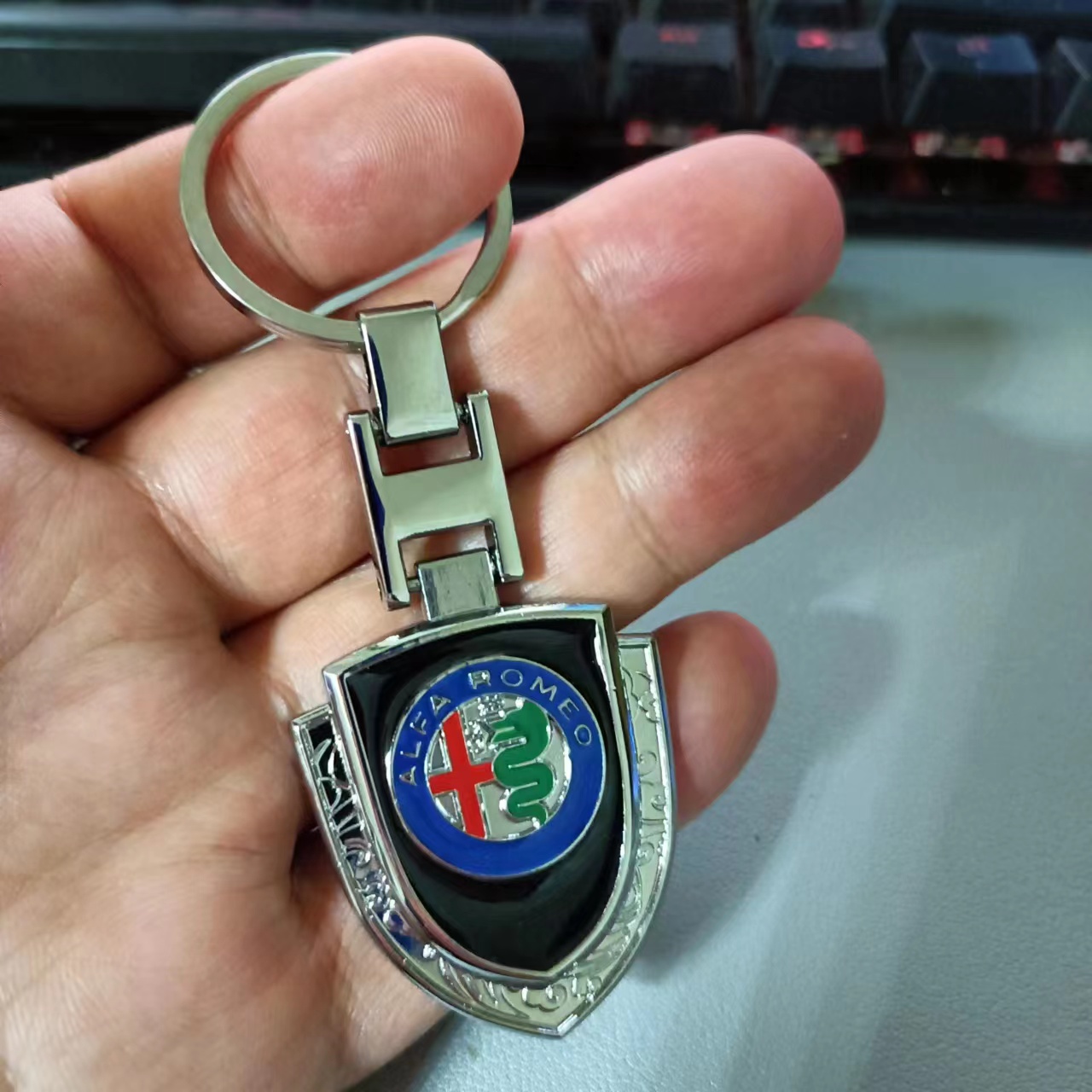 Metal Alfa Romeo Car Logo Keyring Keychain Netby