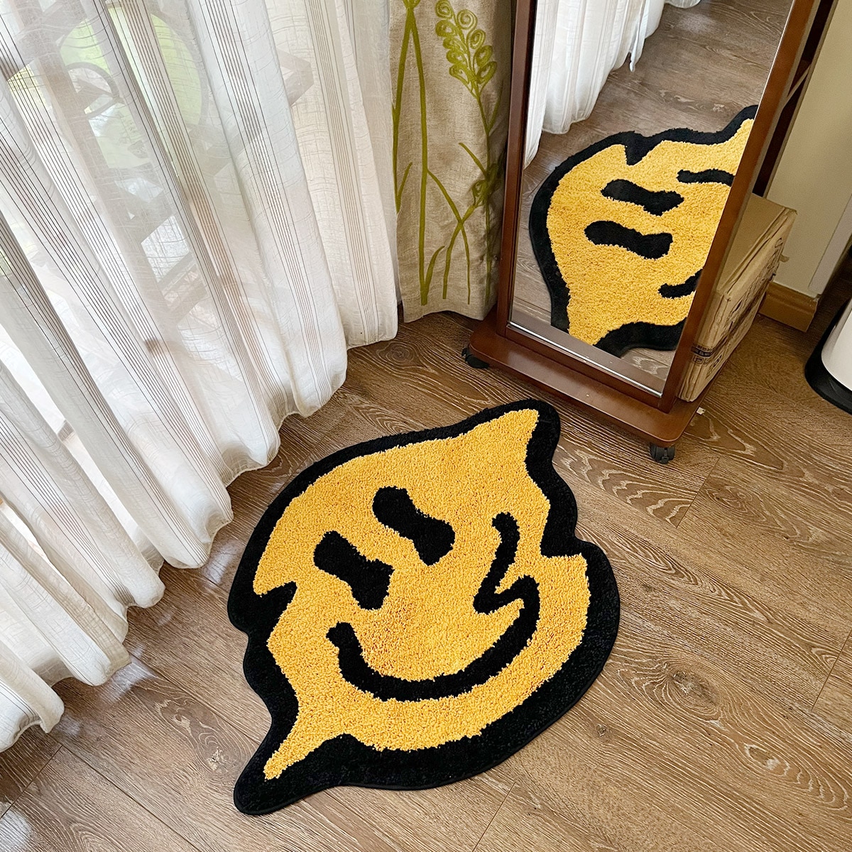 LAKEA Trippy Smiling Tufting Rug 100% Handmade Bedroom Kitchen Toilet Mat Funny Custom Rug Non-Slip Abosrbent Bath Doormat