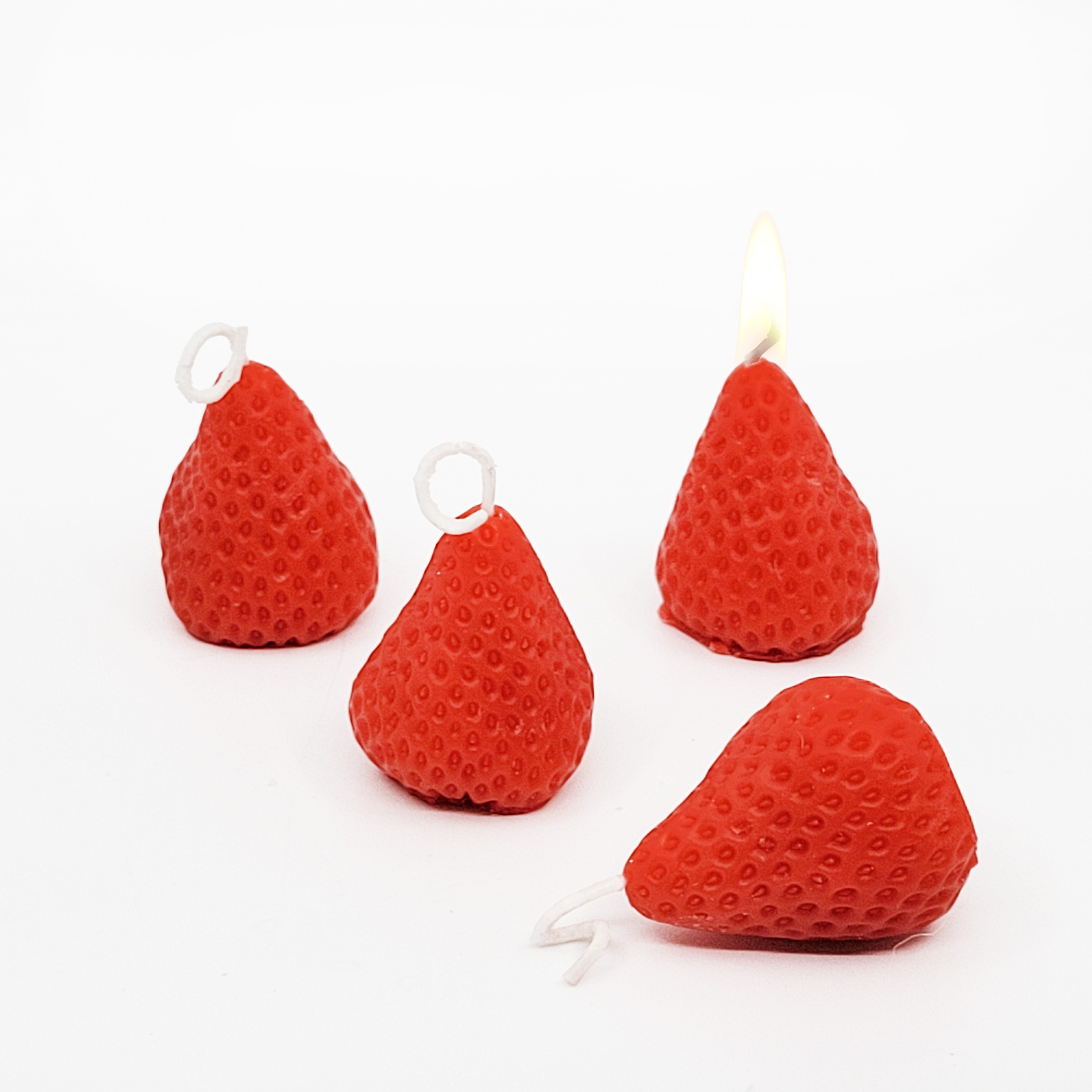 Handmade Scented Soy Wax Candle 4pcs (Strawberry Shape)