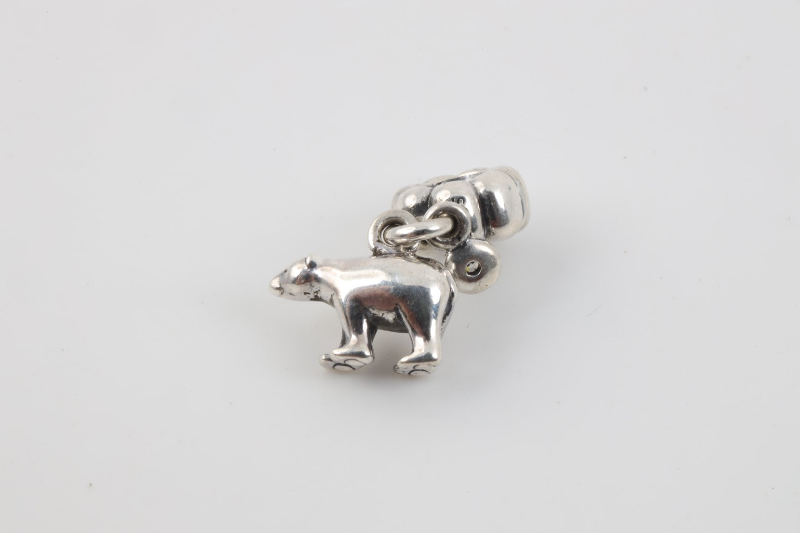 925 Silver Polar Bear Charm with White Stone (4.15g.)