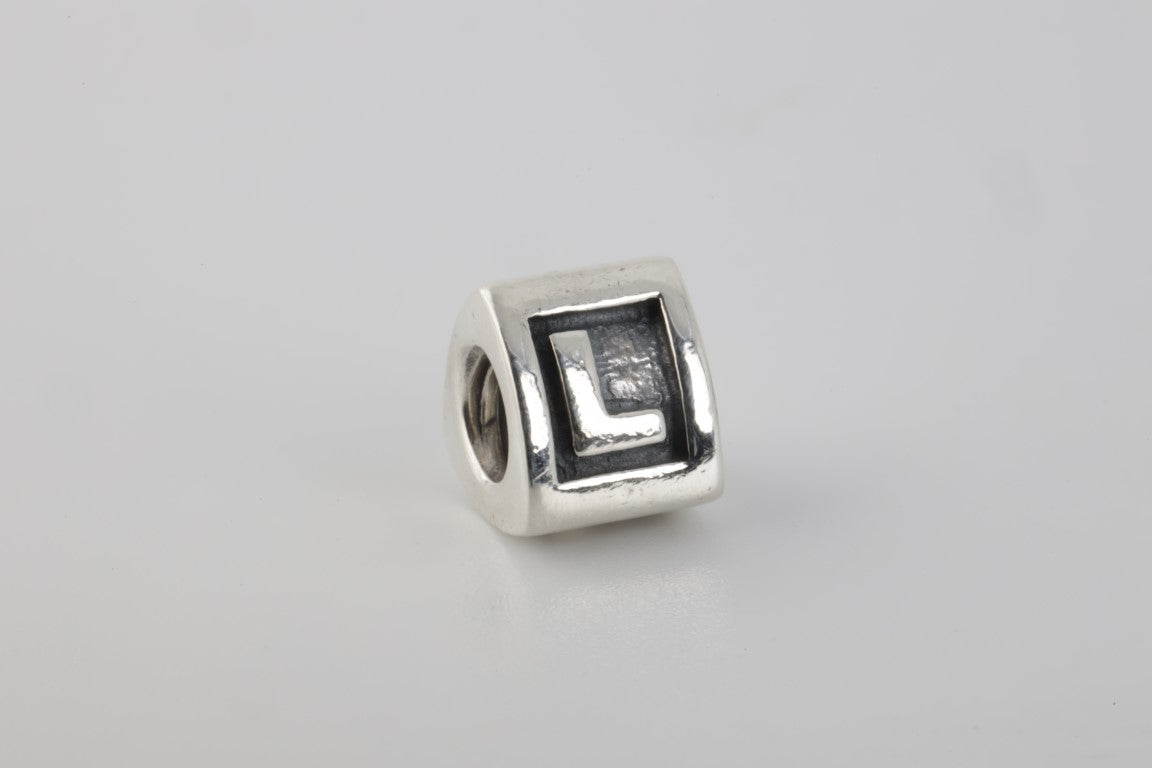 Silver Charm (3.3g)