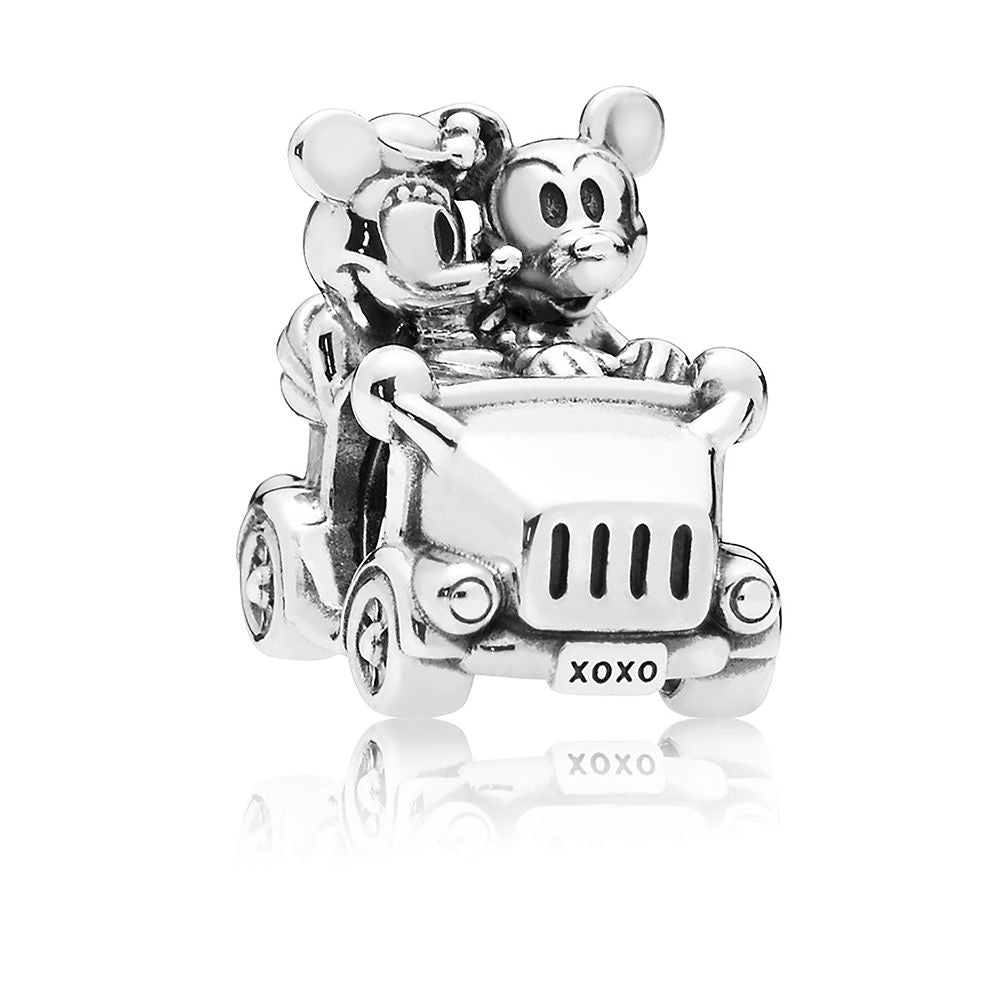 Minnie & Mickey Vintage Car