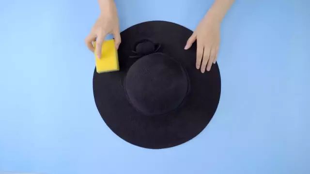 How to Clean Hats and Caps Correctly - Complete Guide