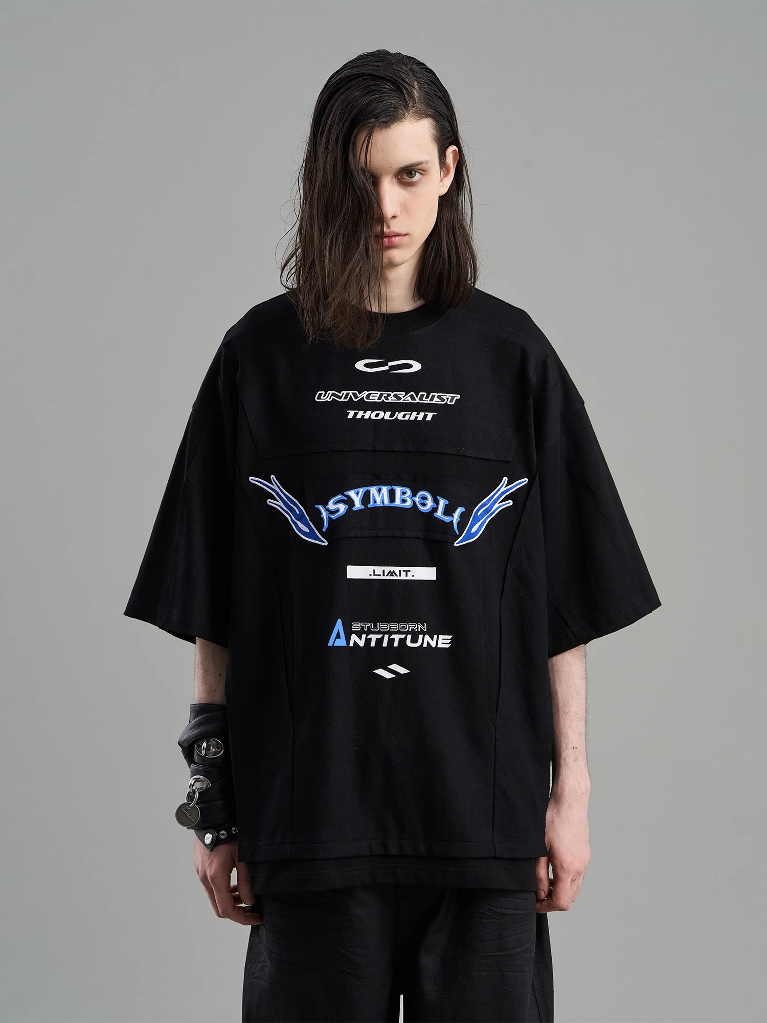 BLINDNOPLAN 23SS COLOR-BLOCK FRAYED APPLIQUÉ PRINT T-SHIRT