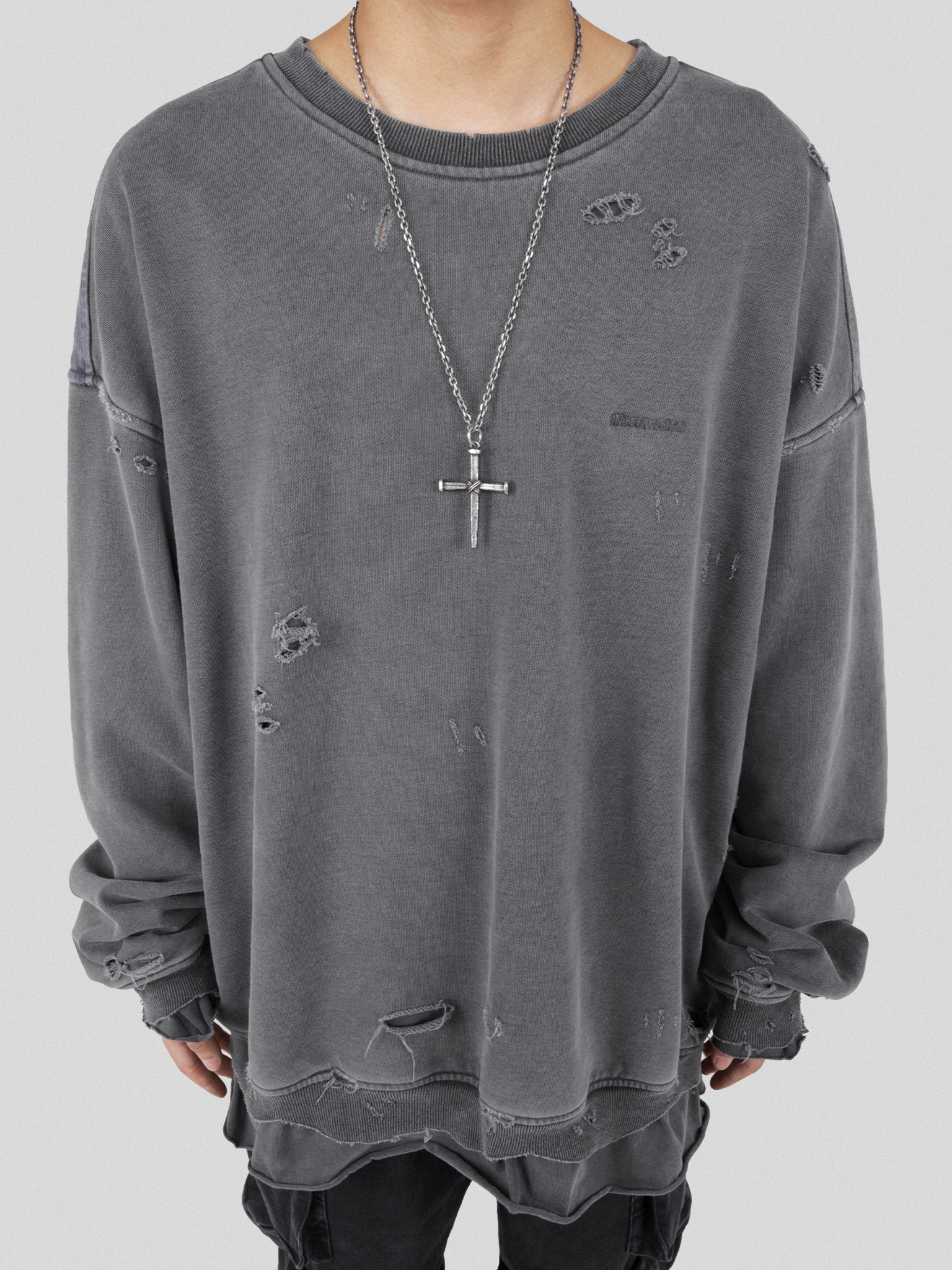 UNDERWATER AW22 DAMAGED SWEATSHIRT