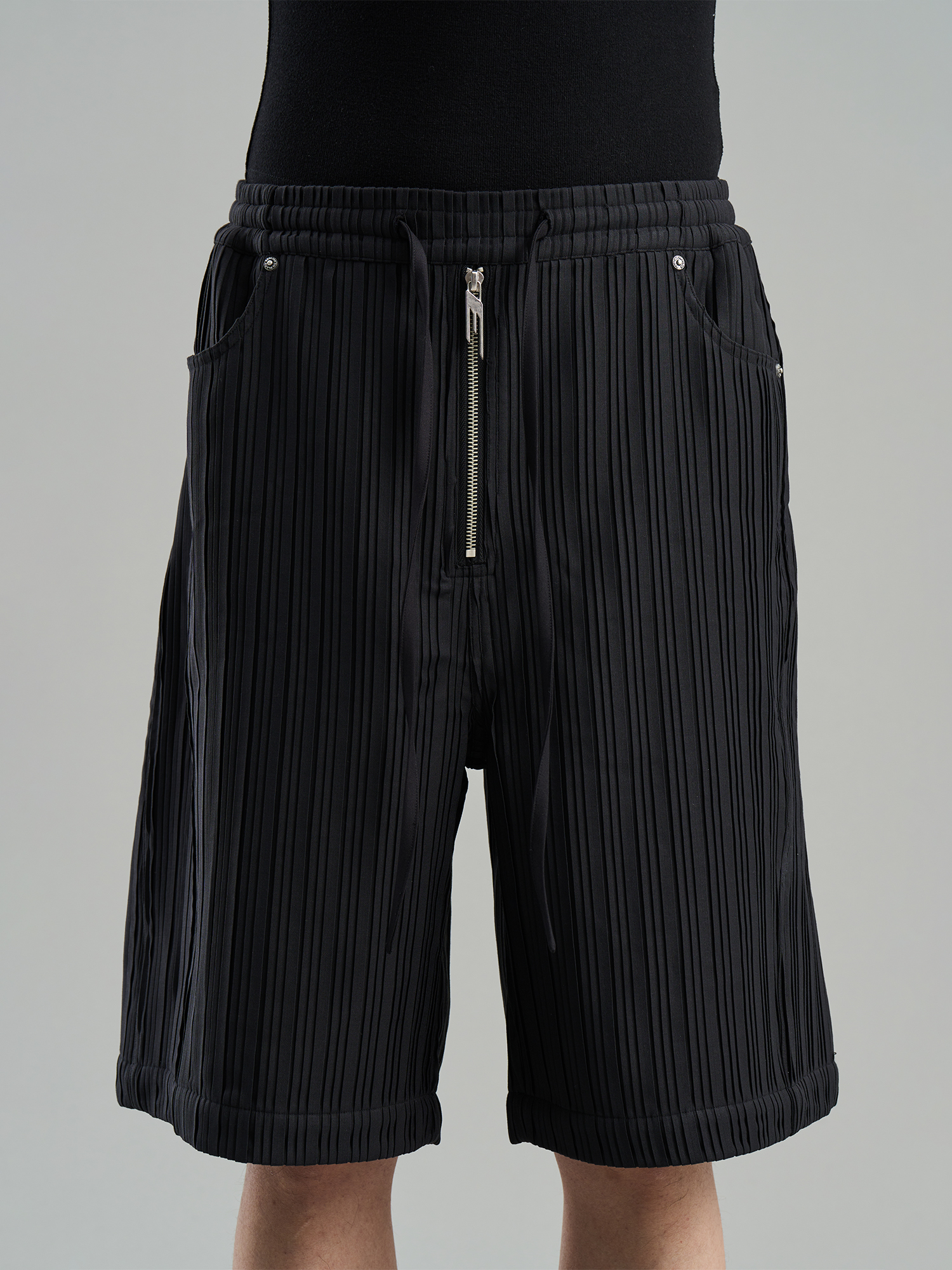 BLINDNOPLAN 23SS TEXTURED STRAIGHT-CUT SUIT SHORTS