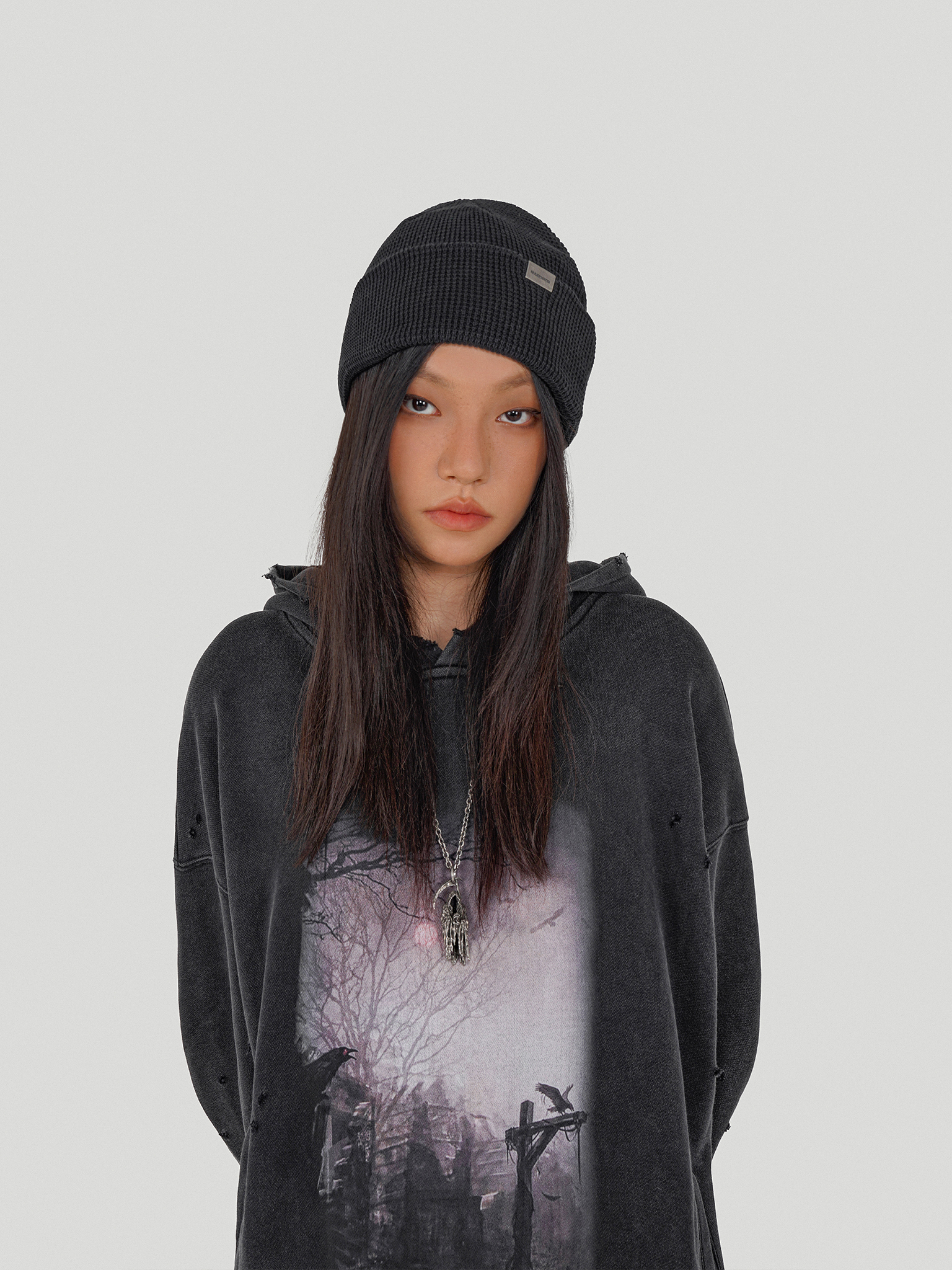 UNDERWATER AW21 METAL EMBLEM BEANIE