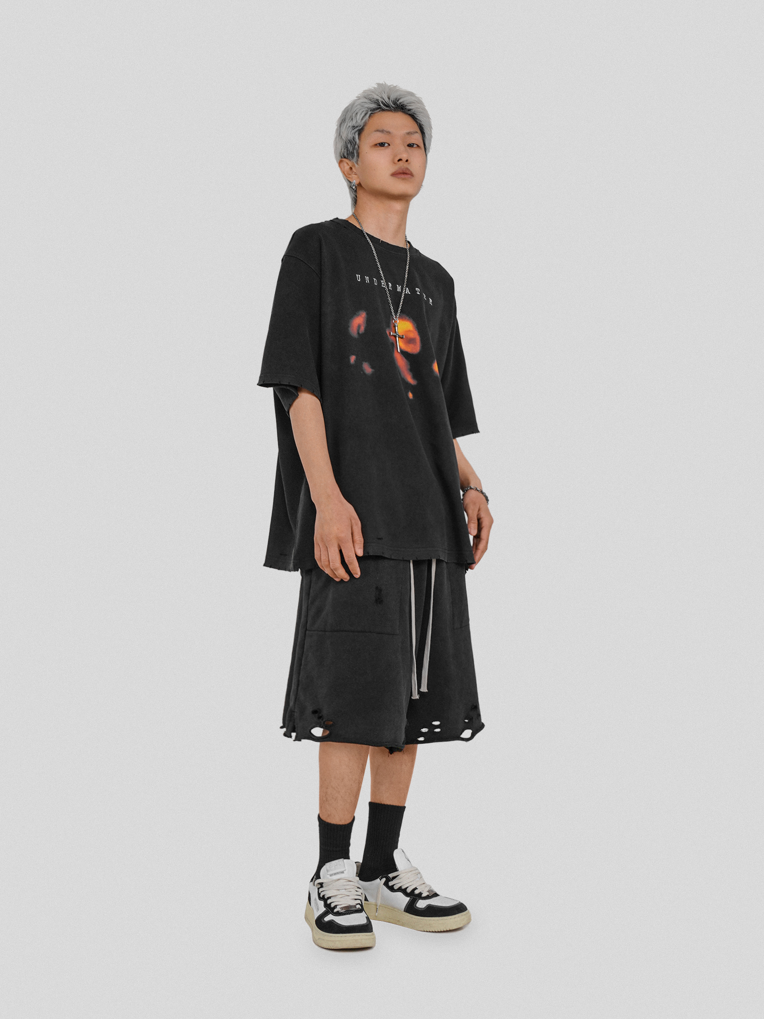 UNDERWATER SS22 ROTTEN SHORTS