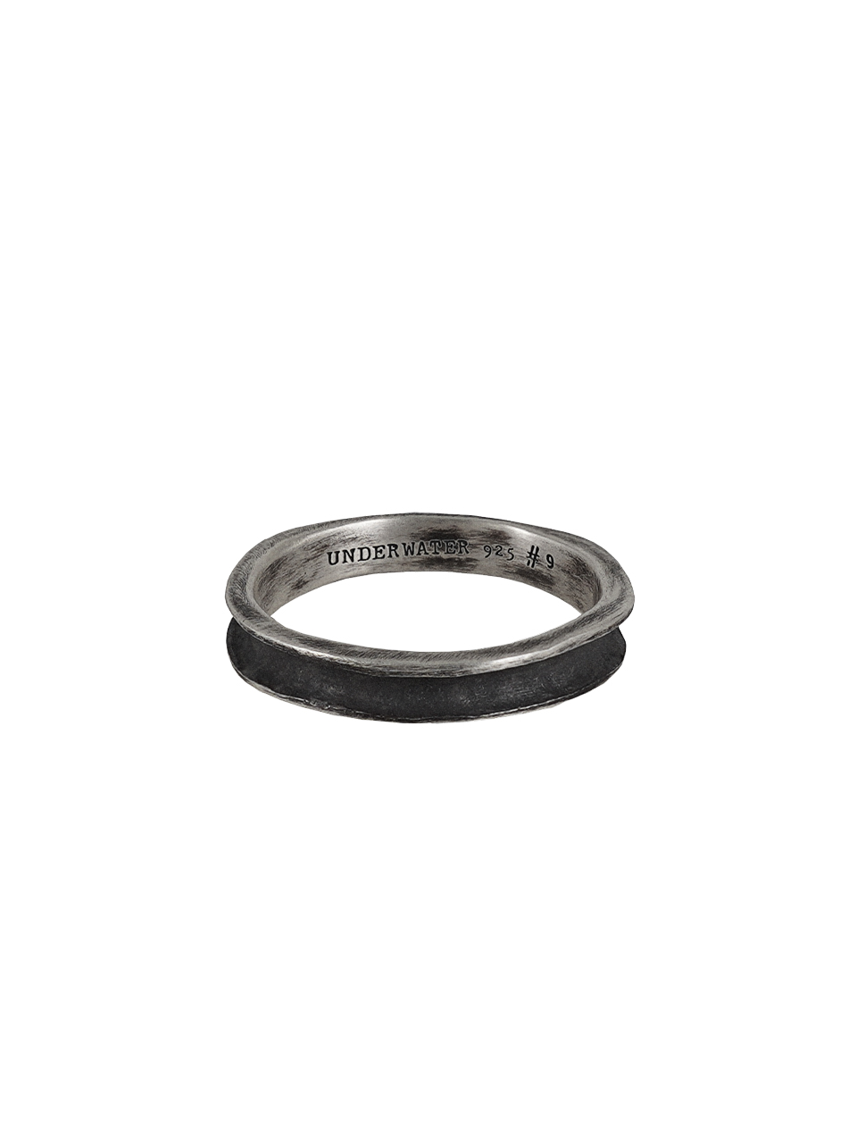 UNDERWATER SS22 CROSS ENGRAVED RING