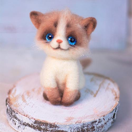 Custom Felted Pet with Acrylic Cover, Handmade Felted Cat Sculpture, Pet Loss Gift Finished Product - soufeelus