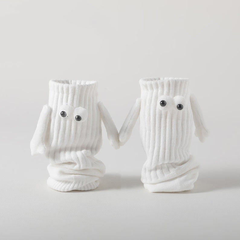 Novelty Magnetic Suction 3D Doll Couple Socks Funny Holding Hands Socks Cute Show Off Socks for Women Men 2Pairs/pack