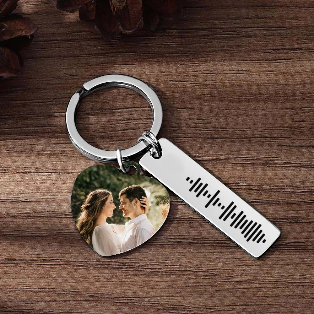 Personalized Scannable Music Code Keychain Custom Picture & Music Song Code Heart Couples Photo Keyring Gifts for Boyfriend - soufeelus