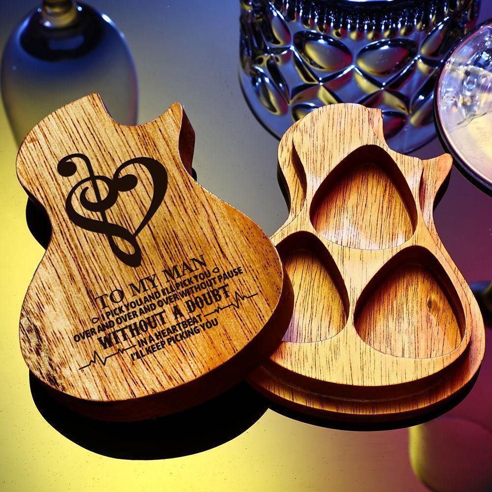 Guitar Wood Picks Box Guitar-shaped Picks Box Plectrum Container 3PCS Guitar Pick Unique Gifts for Musician