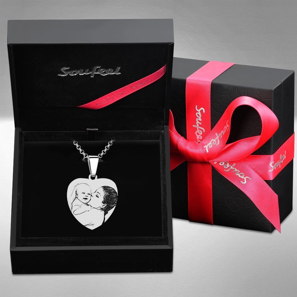 Photo Engraved Tag Necklace with Engraving Stainless Steel with Wings Gifts for Mom Love You to the Moon - soufeelus