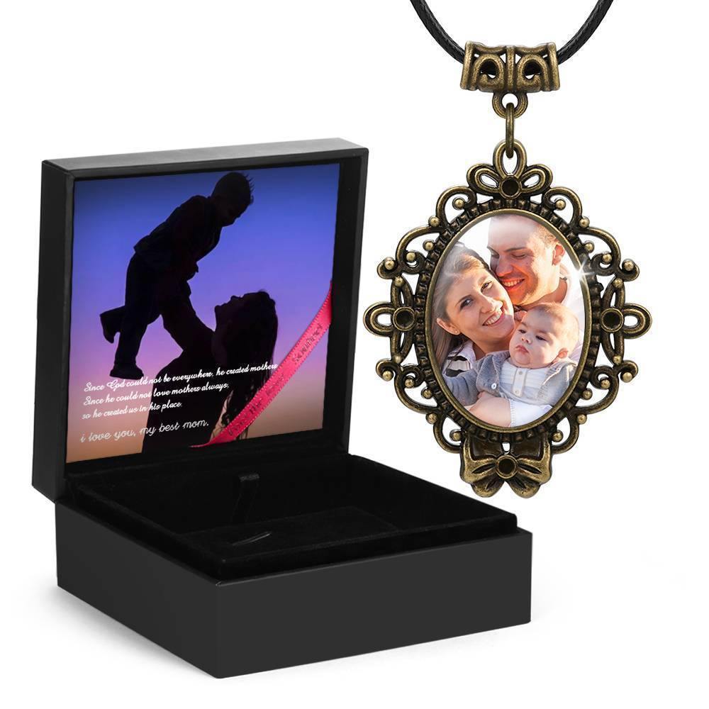 Oval Photo Necklace with Floral Border - soufeelus