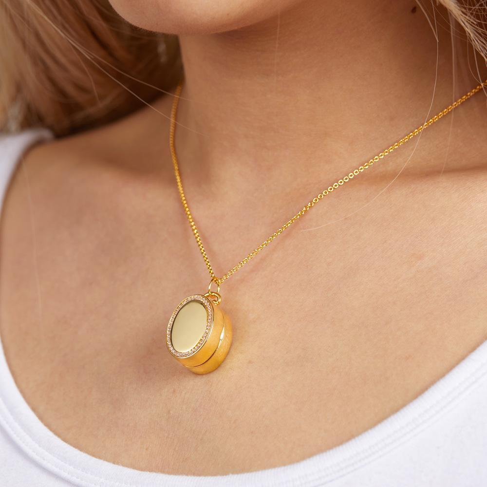 Oval Locket Photo Necklace Personalized Retro Memorial Picture Pendant Gift For Her - soufeelus