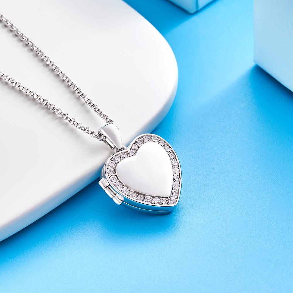 Custom Photo Engraved Necklace Heart Shaped Photo Locket Birthday Gifts For Women